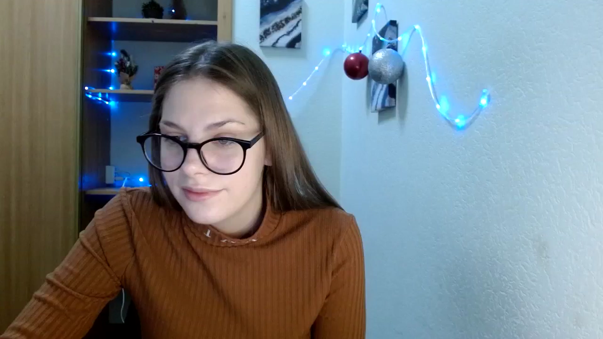 Gallery image thumbnail from Ur_Jenny's myfreecams stream on, 12/25/2023, 11:03 image 18 of 20