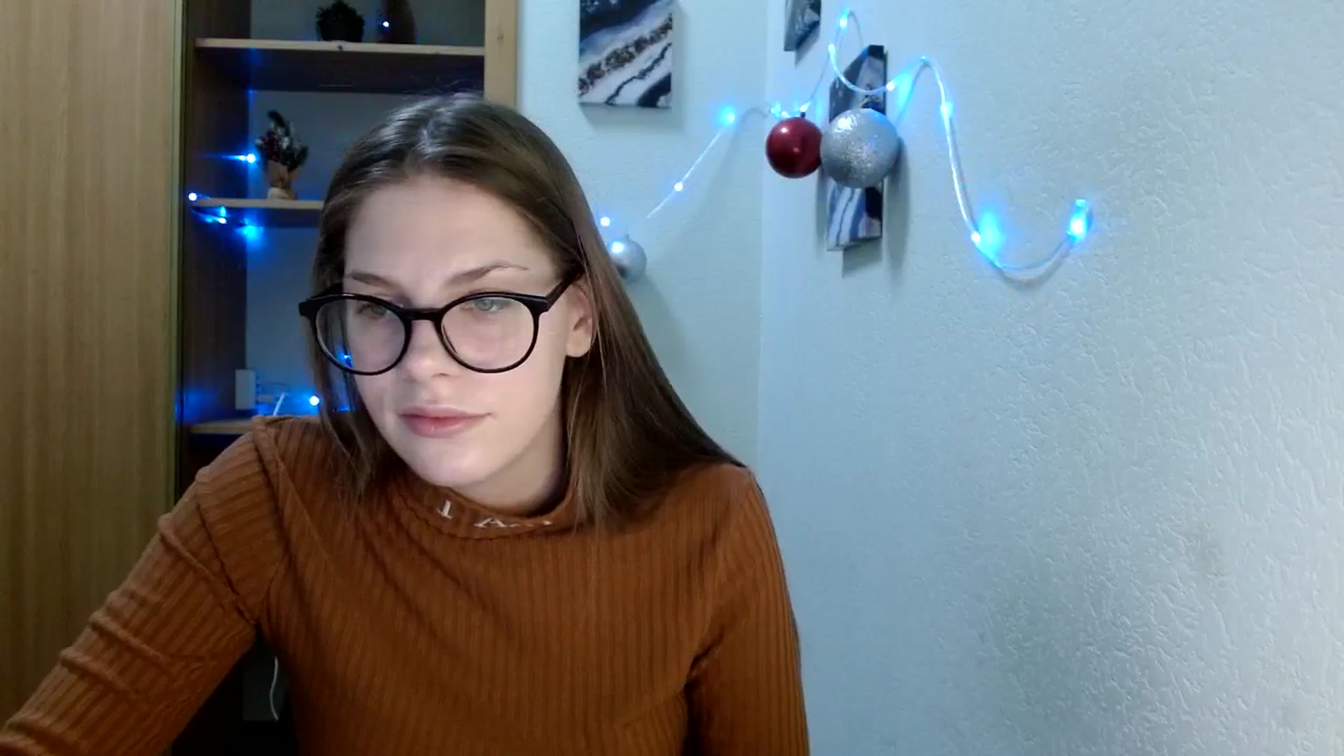 Gallery image thumbnail from Ur_Jenny's myfreecams stream on, 12/25/2023, 11:03 image 6 of 20