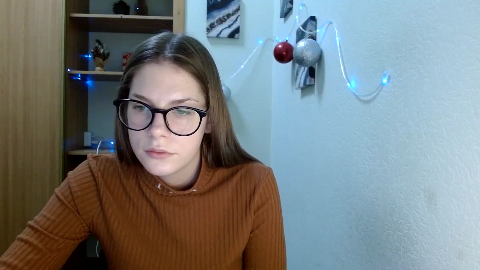Gallery image thumbnail from Ur_Jenny's myfreecams stream on, 12/25/2023, 11:03 image 17 of 20