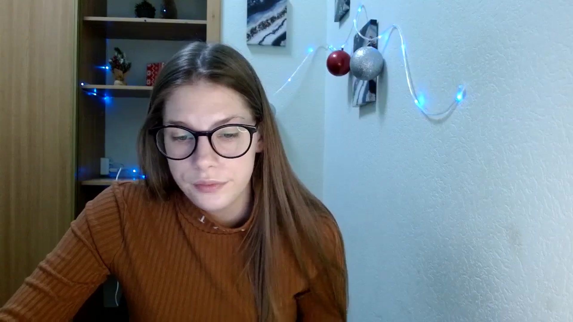 Gallery image thumbnail from Ur_Jenny's myfreecams stream on, 12/25/2023, 11:03 image 9 of 20