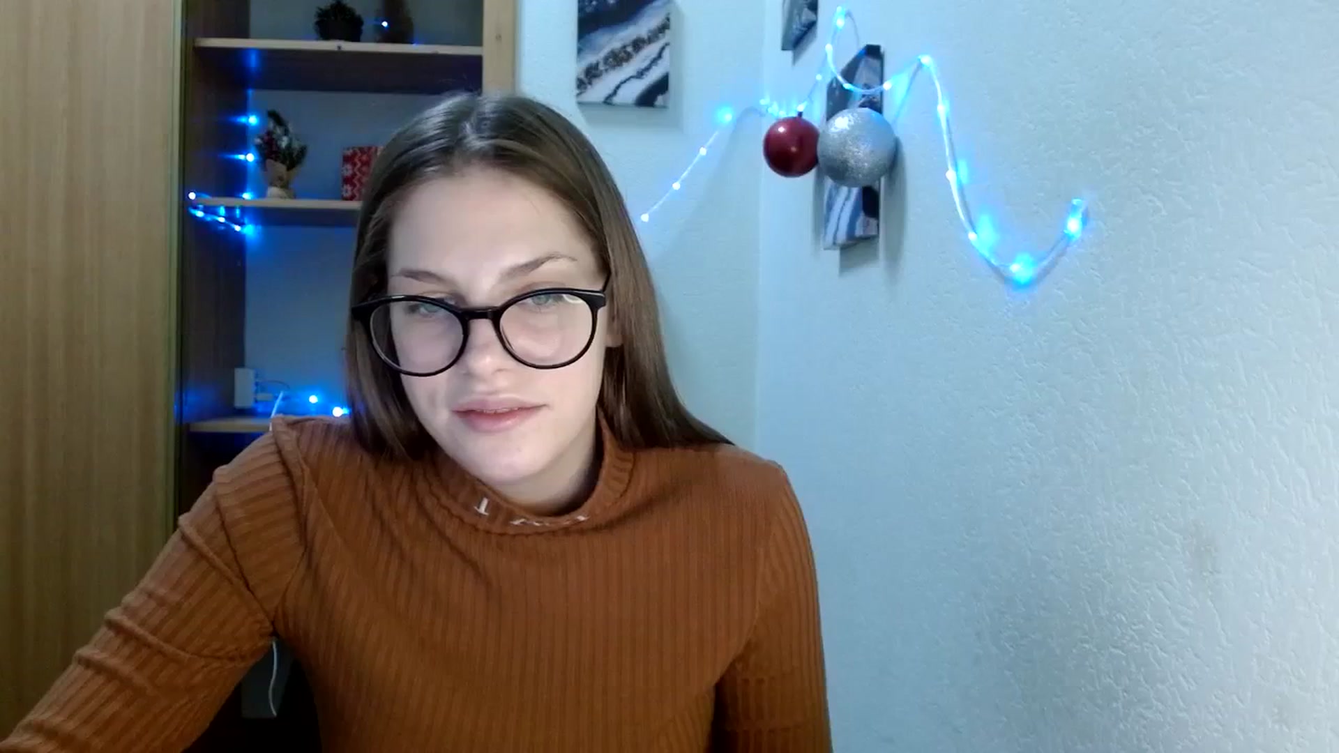 Gallery image thumbnail from Ur_Jenny's myfreecams stream on, 12/25/2023, 11:03 image 13 of 20