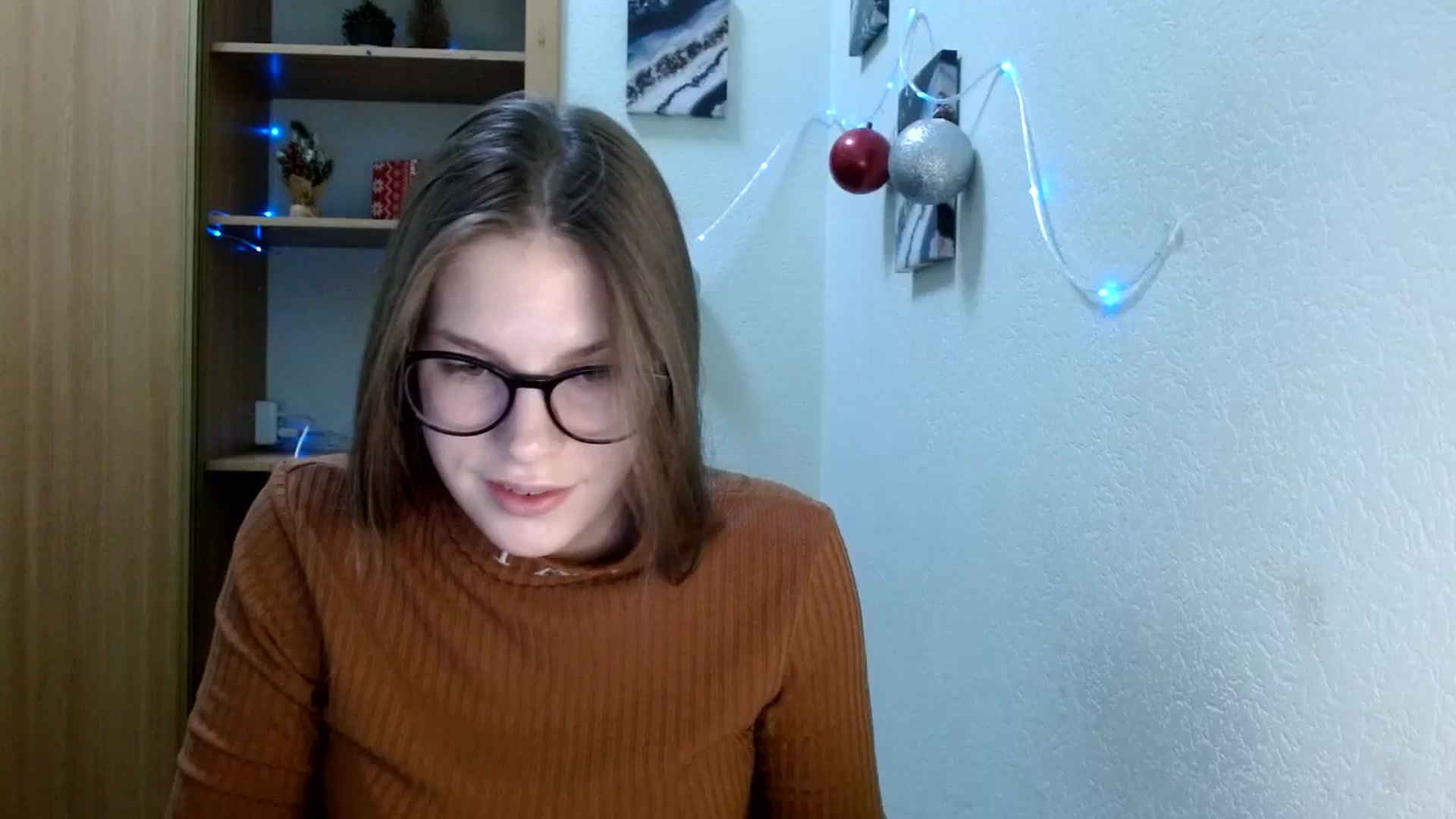 Gallery image thumbnail from Ur_Jenny's myfreecams stream on, 12/25/2023, 11:03 image 2 of 20