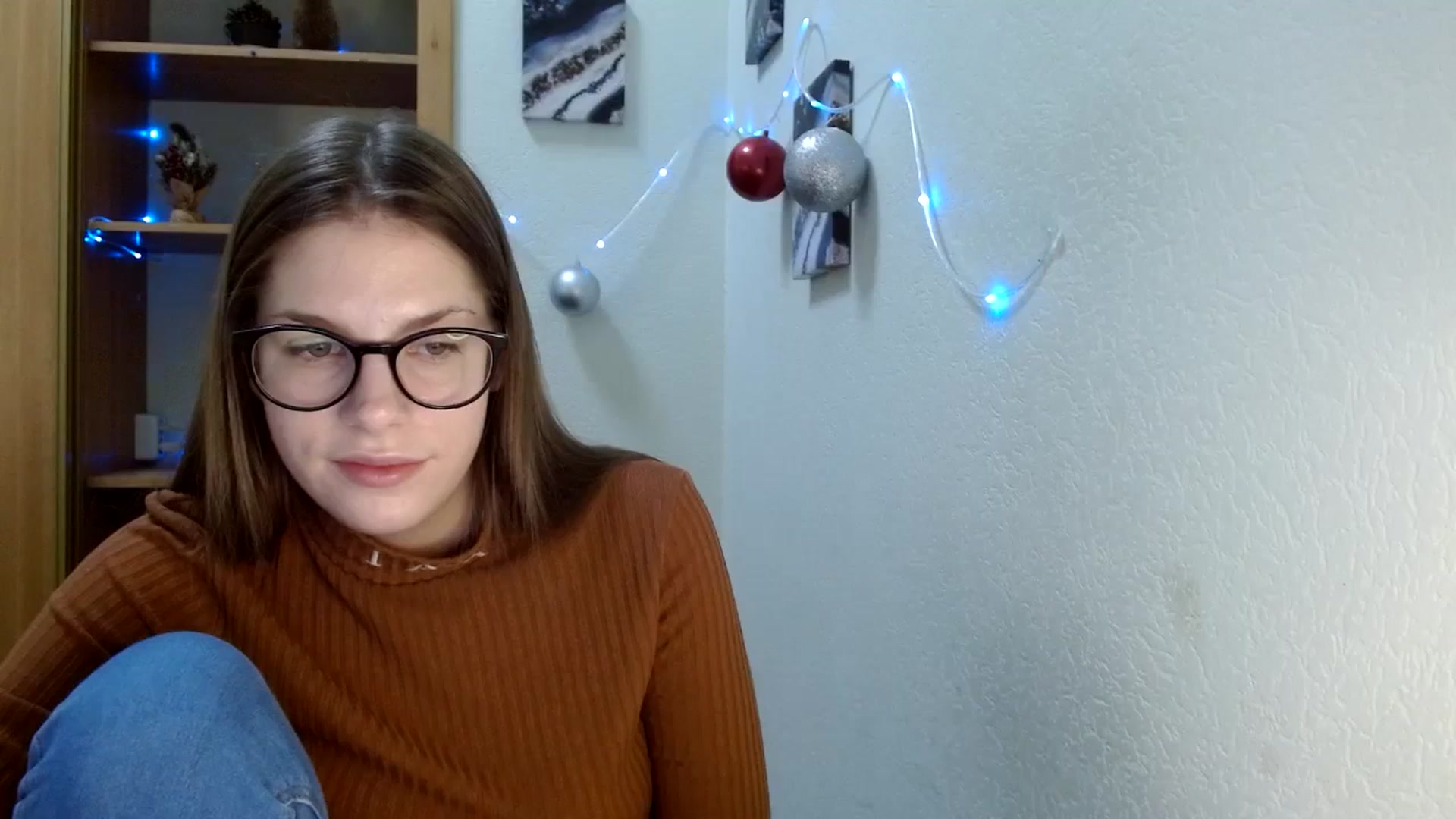 Gallery image thumbnail from Ur_Jenny's myfreecams stream on, 12/25/2023, 11:34 image 9 of 20