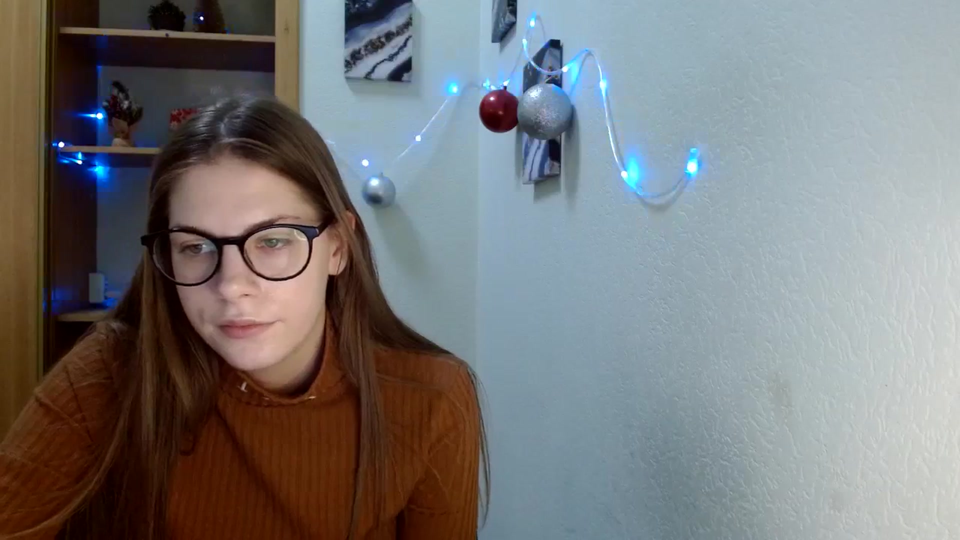 Gallery image thumbnail from Ur_Jenny's myfreecams stream on, 12/25/2023, 12:08 image 17 of 20
