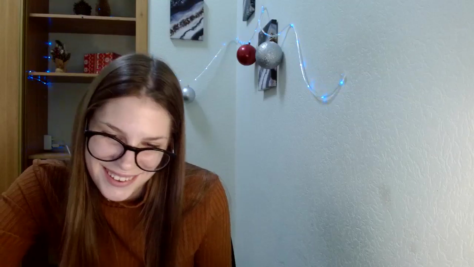 Gallery image thumbnail from Ur_Jenny's myfreecams stream on, 12/25/2023, 12:08 image 12 of 20