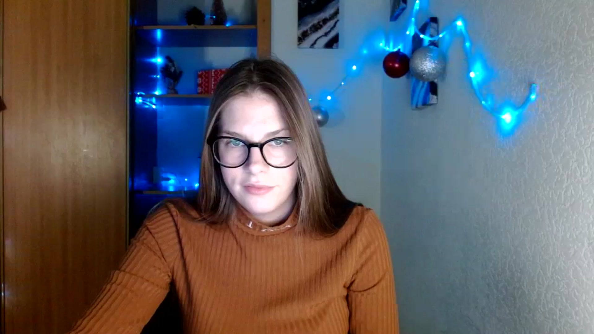 Gallery image thumbnail from Ur_Jenny's myfreecams stream on, 12/25/2023, 12:27 image 7 of 20