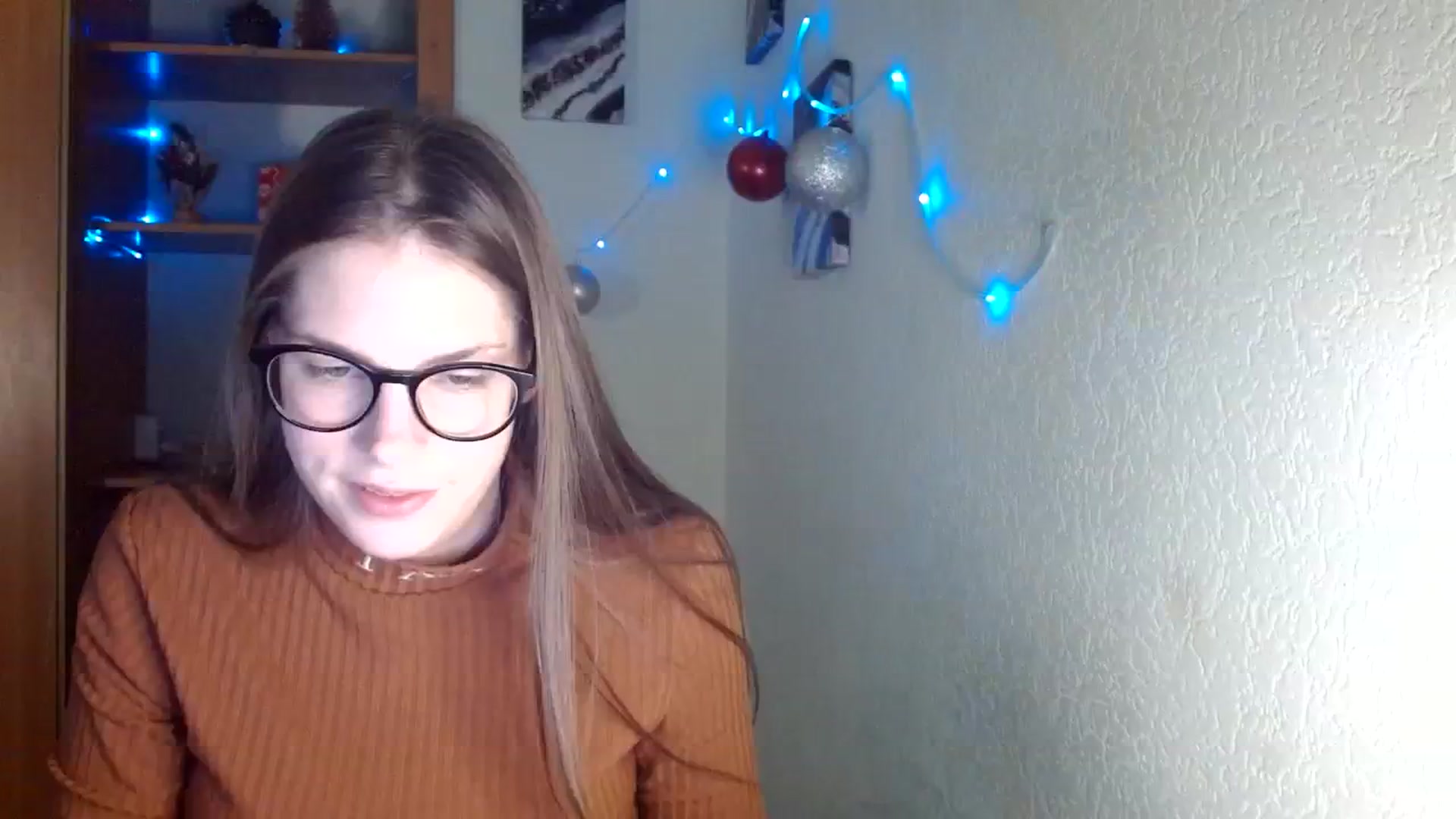Gallery image thumbnail from Ur_Jenny's myfreecams stream on, 12/25/2023, 12:27 image 1 of 20