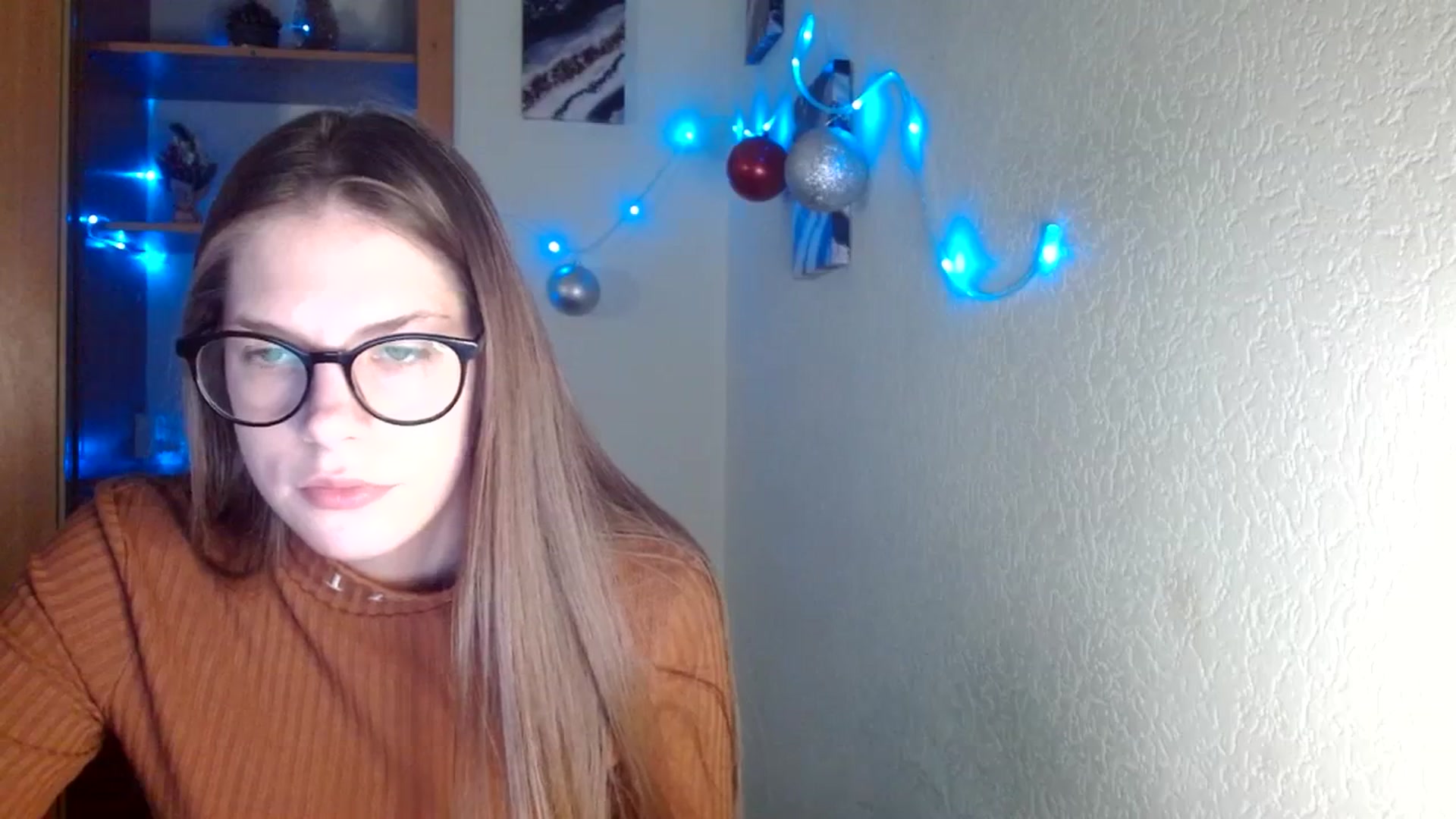 Gallery image thumbnail from Ur_Jenny's myfreecams stream on, 12/25/2023, 12:27 image 2 of 20