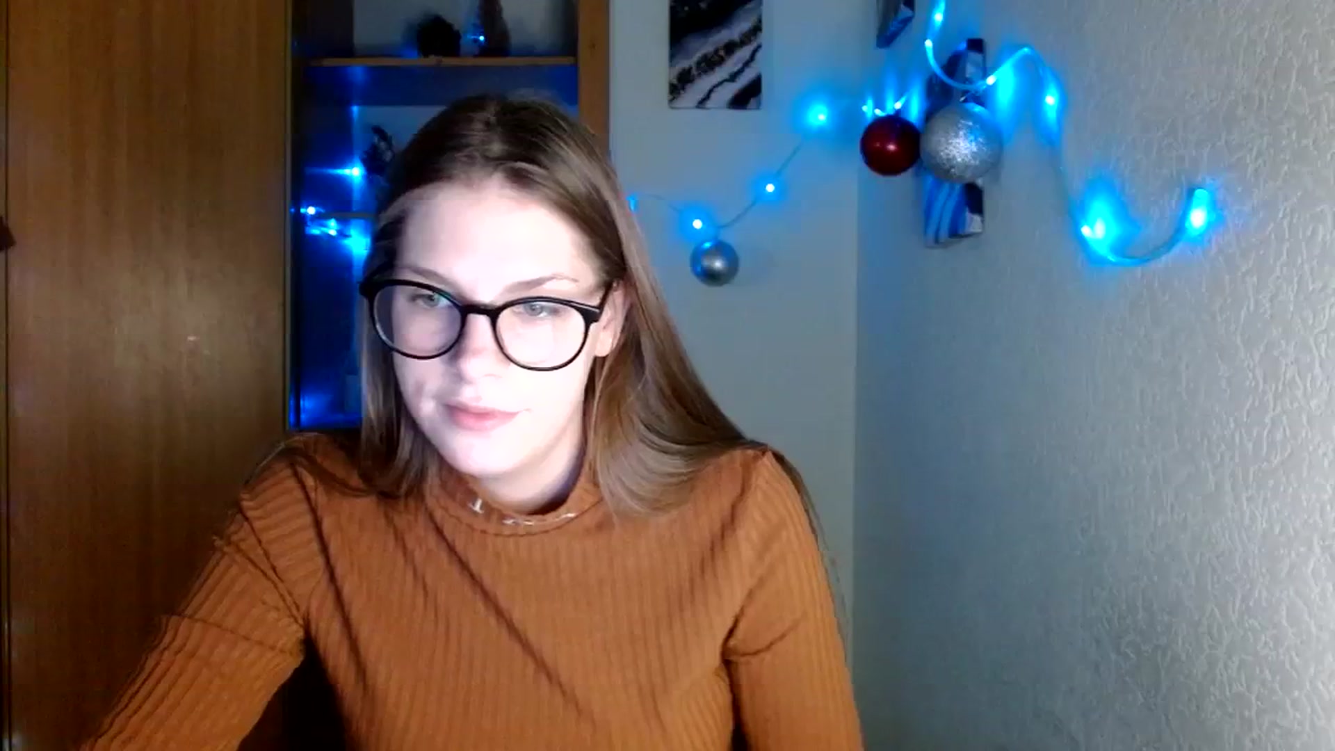 Gallery image thumbnail from Ur_Jenny's myfreecams stream on, 12/25/2023, 12:27 image 13 of 20