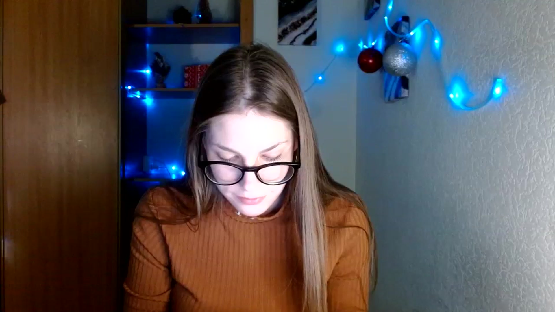 Gallery image thumbnail from Ur_Jenny's myfreecams stream on, 12/25/2023, 12:27 image 17 of 20