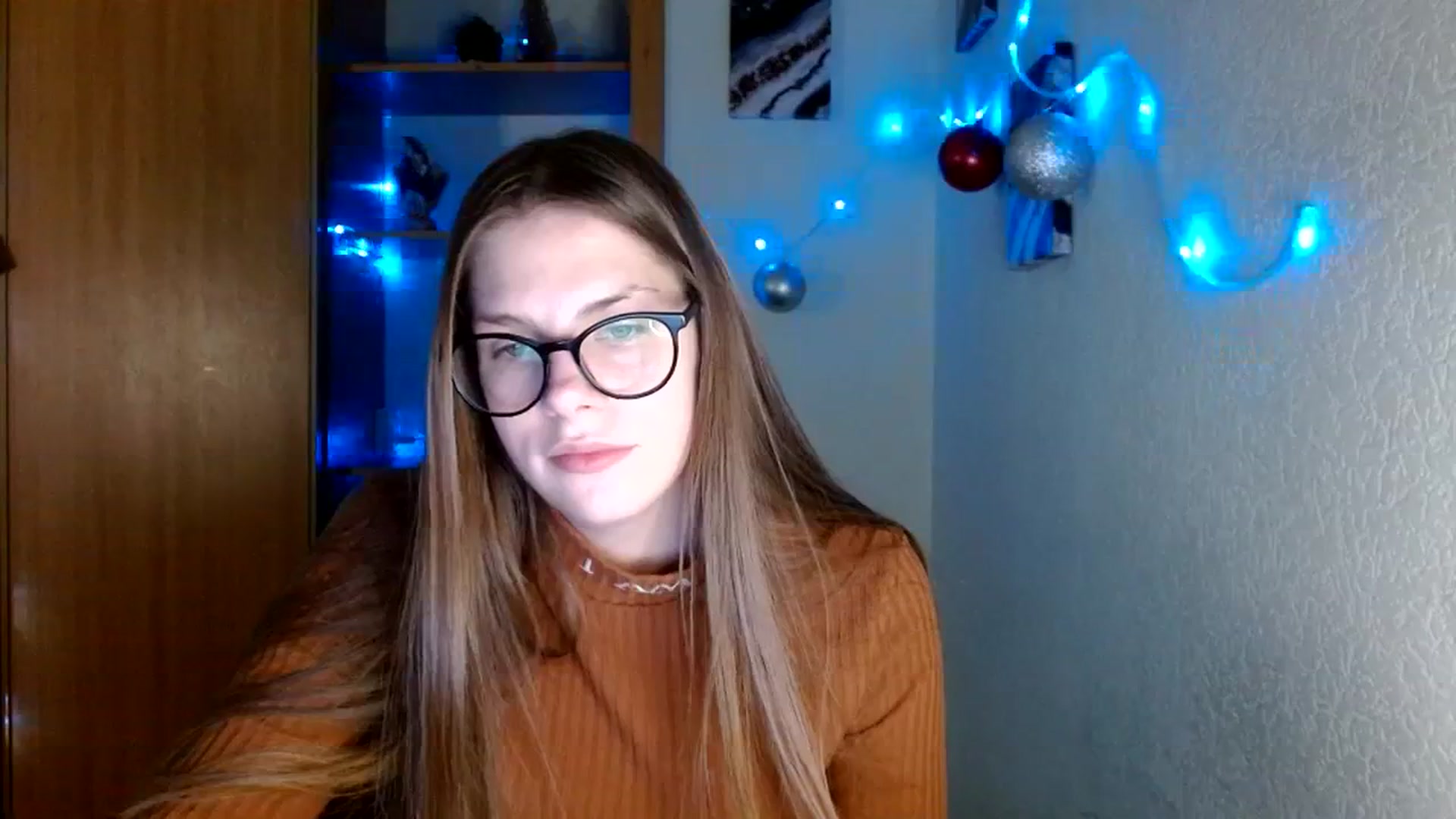 Gallery image thumbnail from Ur_Jenny's myfreecams stream on, 12/25/2023, 14:20 image 16 of 20