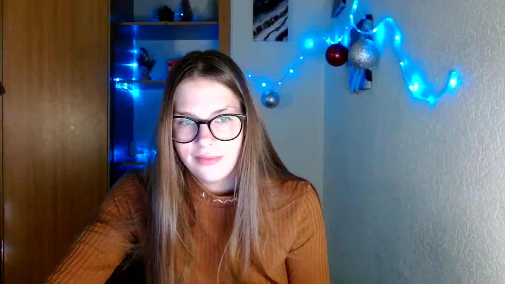 Gallery image thumbnail from Ur_Jenny's myfreecams stream on, 12/25/2023, 14:20 image 18 of 20