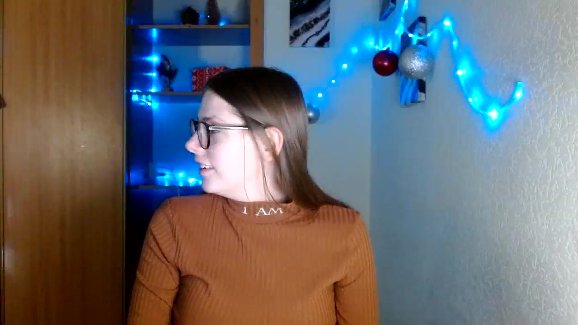 Gallery image thumbnail from Ur_Jenny's myfreecams stream on, 12/25/2023, 14:40 image 2 of 20