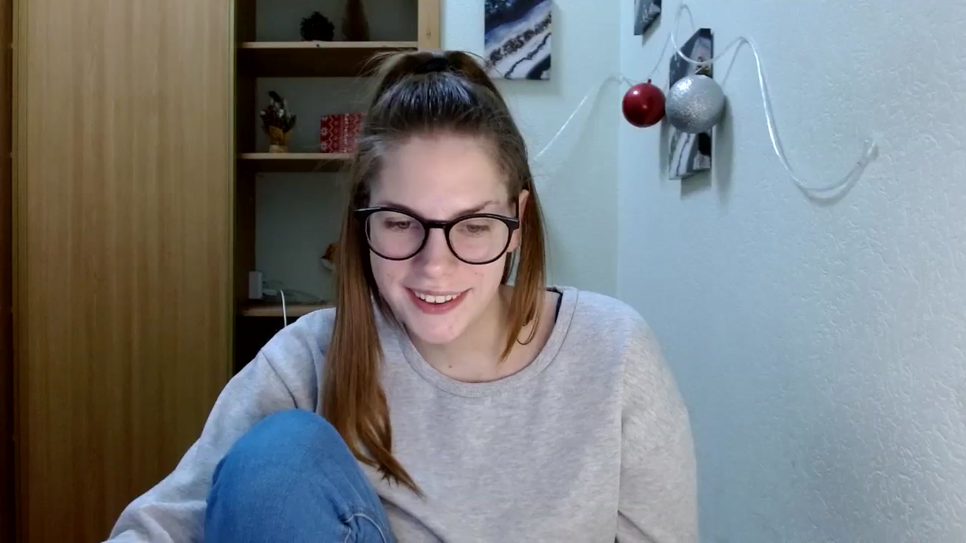 Gallery image thumbnail from Ur_Jenny's myfreecams stream on, 12/26/2023, 10:42 image 6 of 20