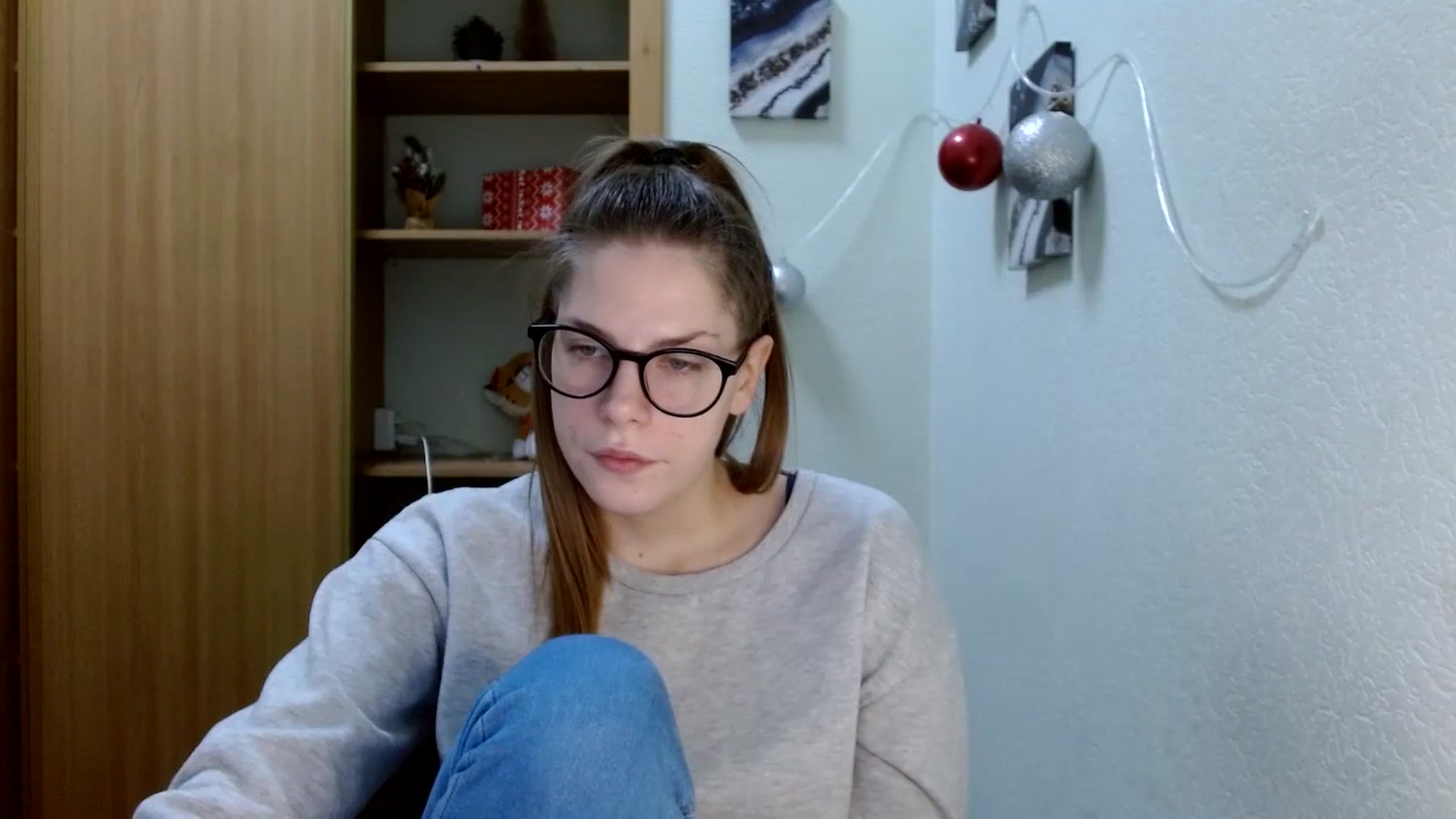 Gallery image thumbnail from Ur_Jenny's myfreecams stream on, 12/26/2023, 10:42 image 3 of 20