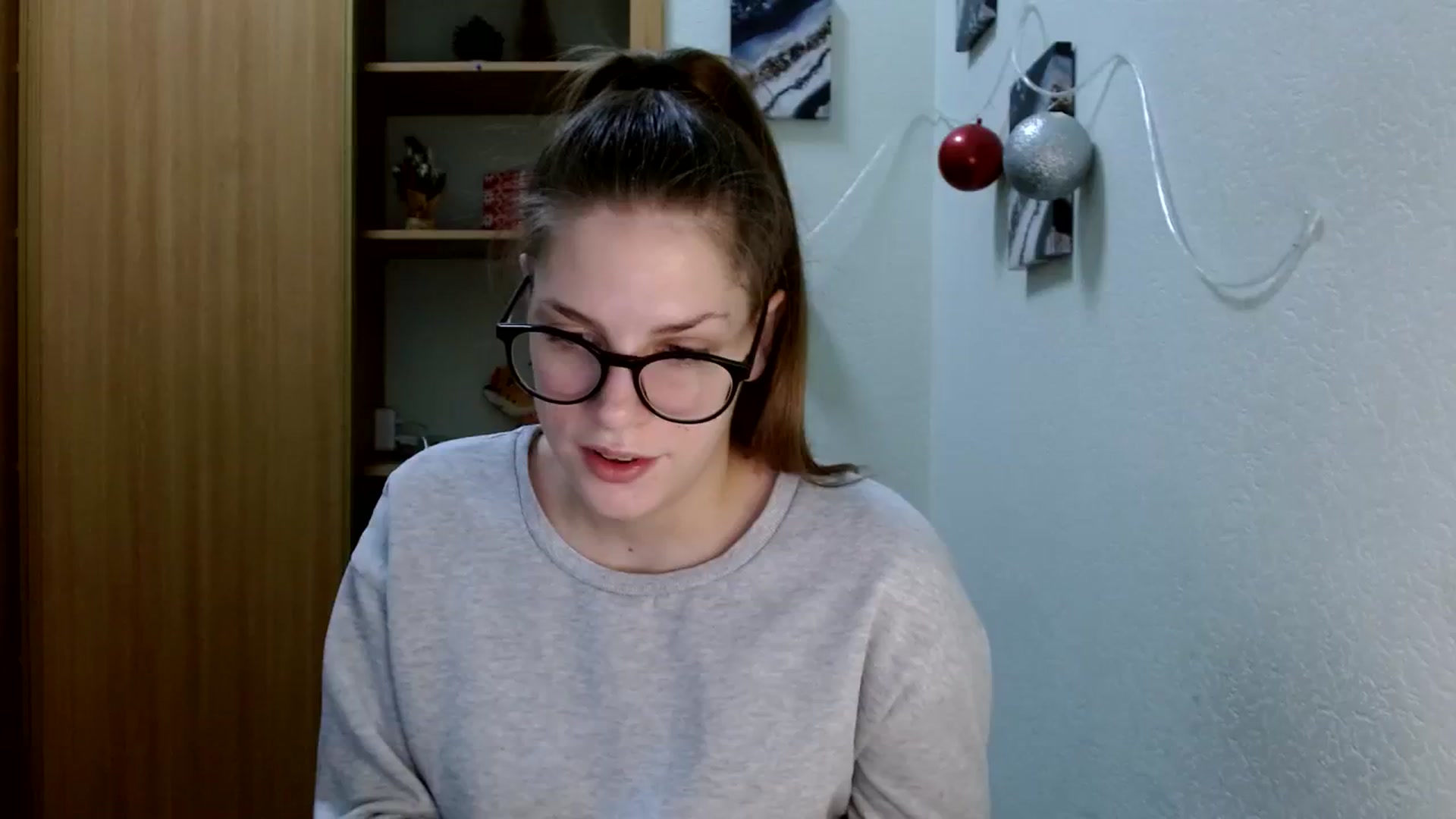 Gallery image thumbnail from Ur_Jenny's myfreecams stream on, 12/26/2023, 10:42 image 15 of 20