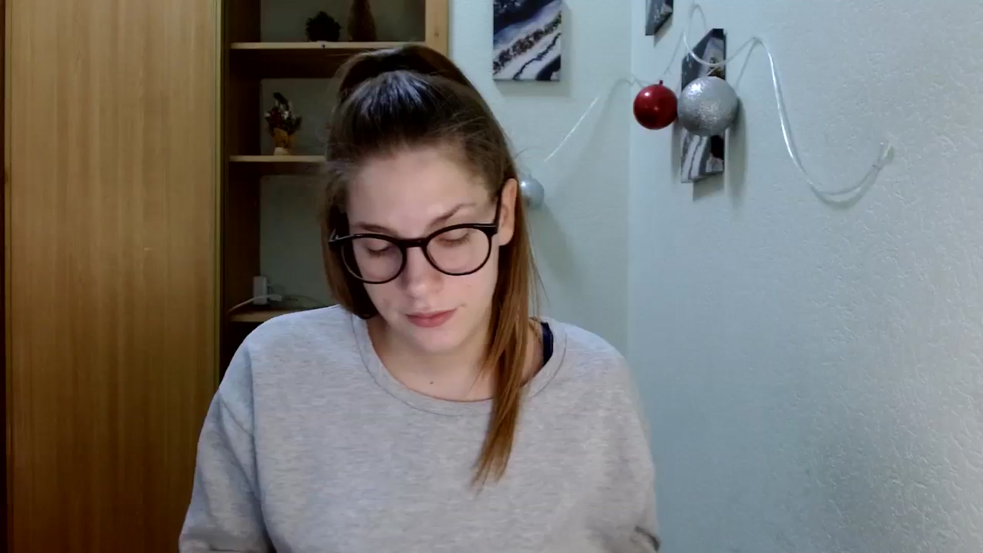 Gallery image thumbnail from Ur_Jenny's myfreecams stream on, 12/26/2023, 12:49 image 10 of 20