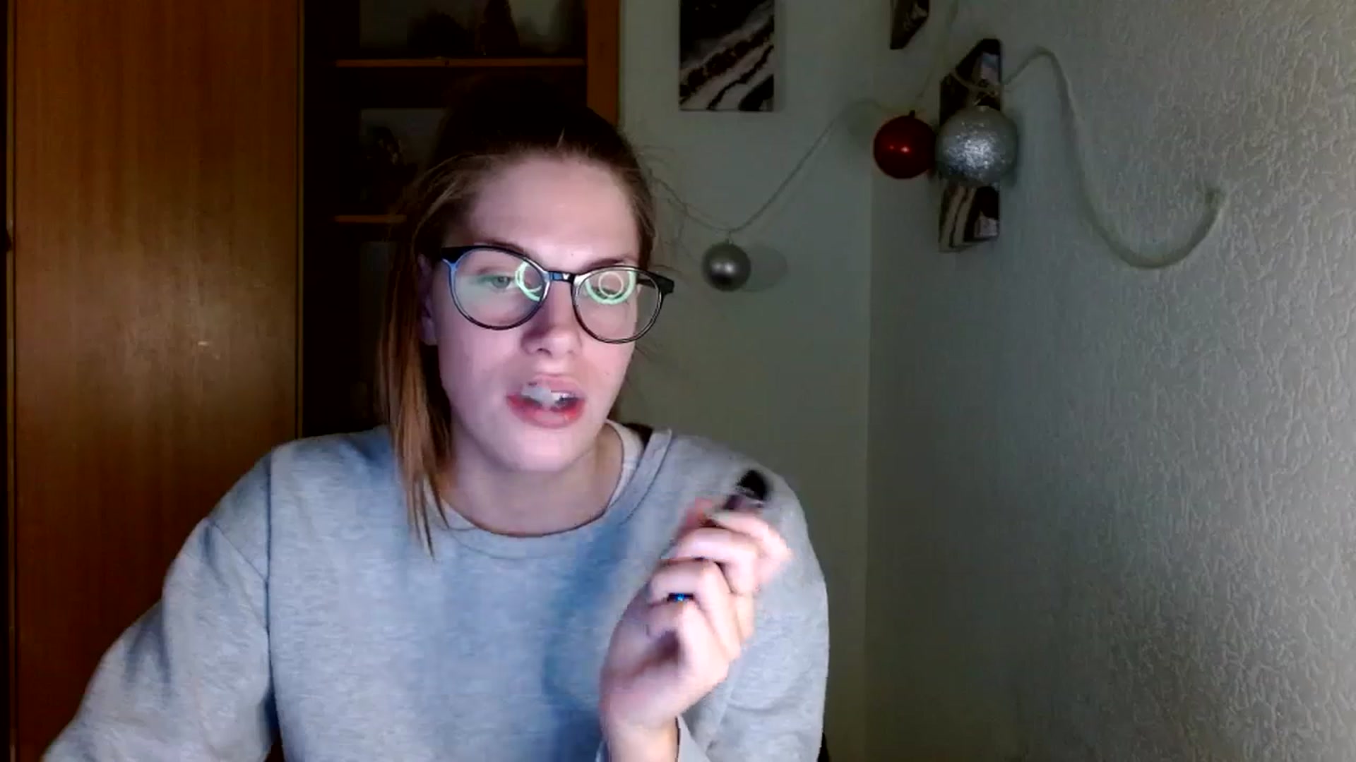 Gallery image thumbnail from Ur_Jenny's myfreecams stream on, 12/26/2023, 13:55 image 14 of 20