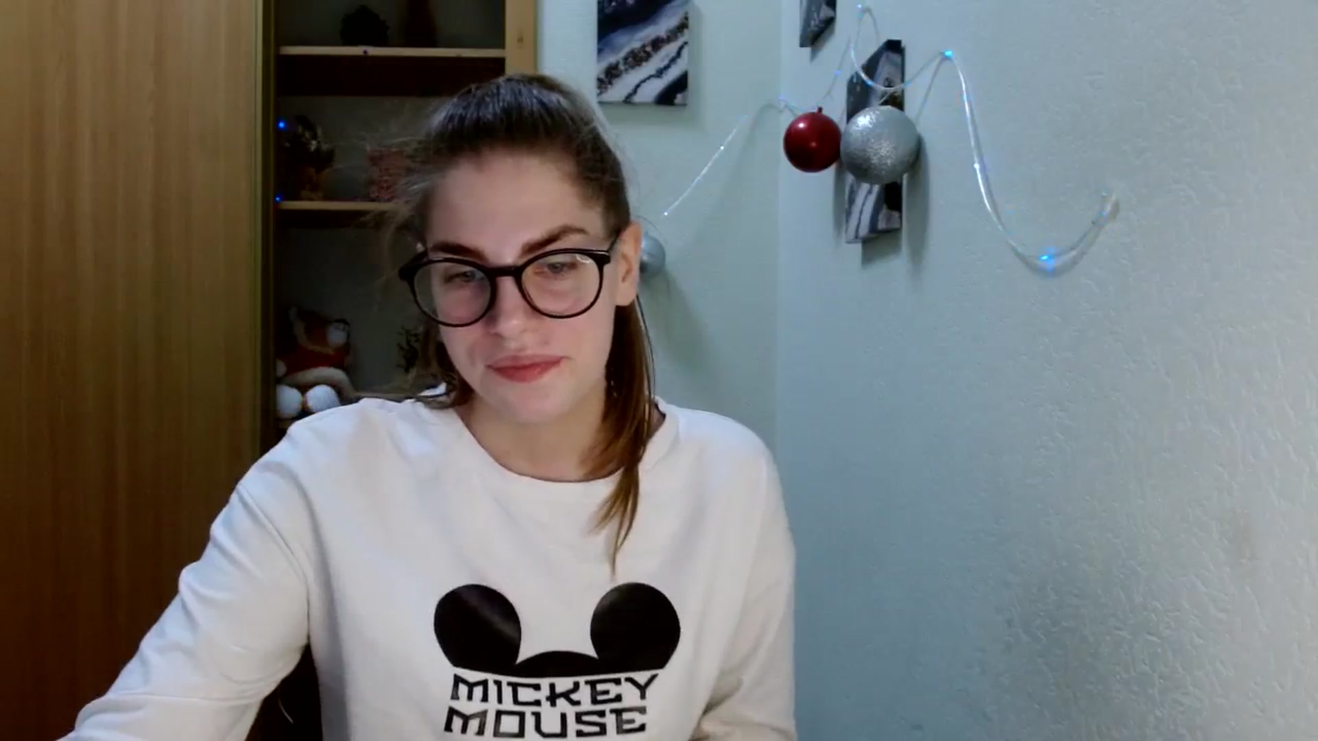 Gallery image thumbnail from Ur_Jenny's myfreecams stream on, 12/31/2023, 16:02 image 3 of 20