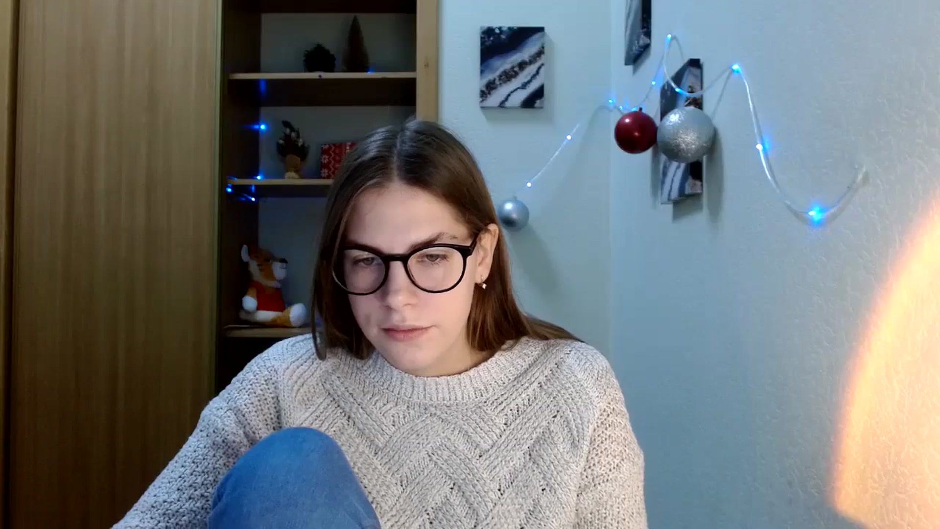 Gallery image thumbnail from Ur_Jenny's myfreecams stream on, 01/11/2024, 10:10 image 4 of 20
