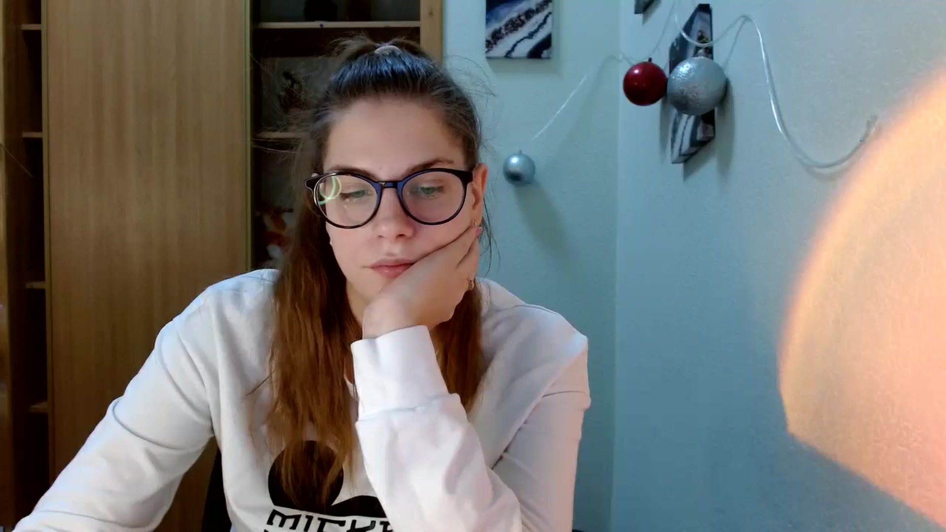 Gallery image thumbnail from Ur_Jenny's myfreecams stream on, 01/16/2024, 12:46 image 19 of 20