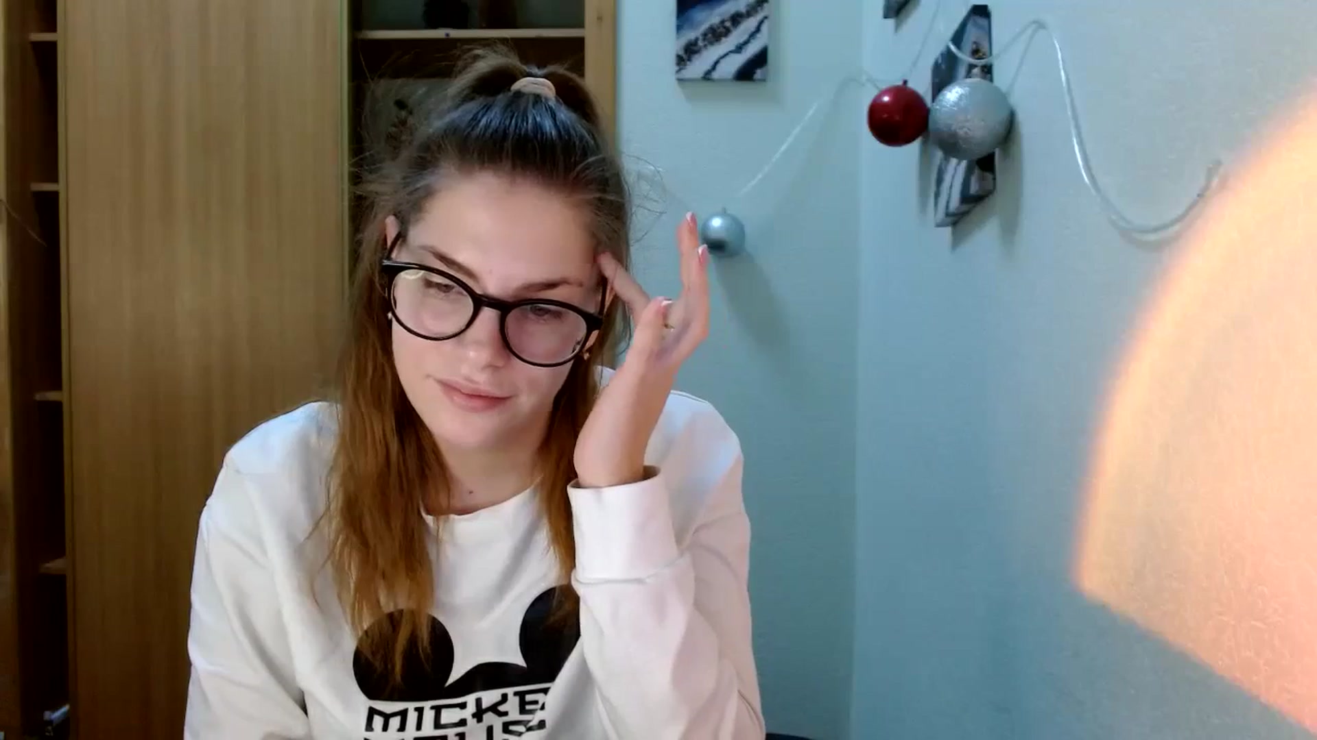 Gallery image thumbnail from Ur_Jenny's myfreecams stream on, 01/16/2024, 12:46 image 17 of 20
