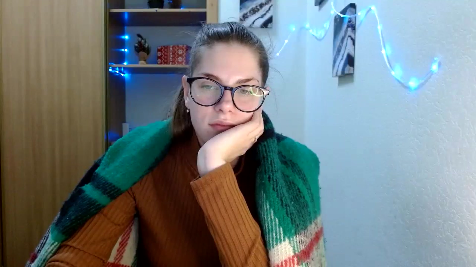 Gallery image thumbnail from Ur_Jenny's myfreecams stream on, 01/23/2024, 13:45 image 3 of 20