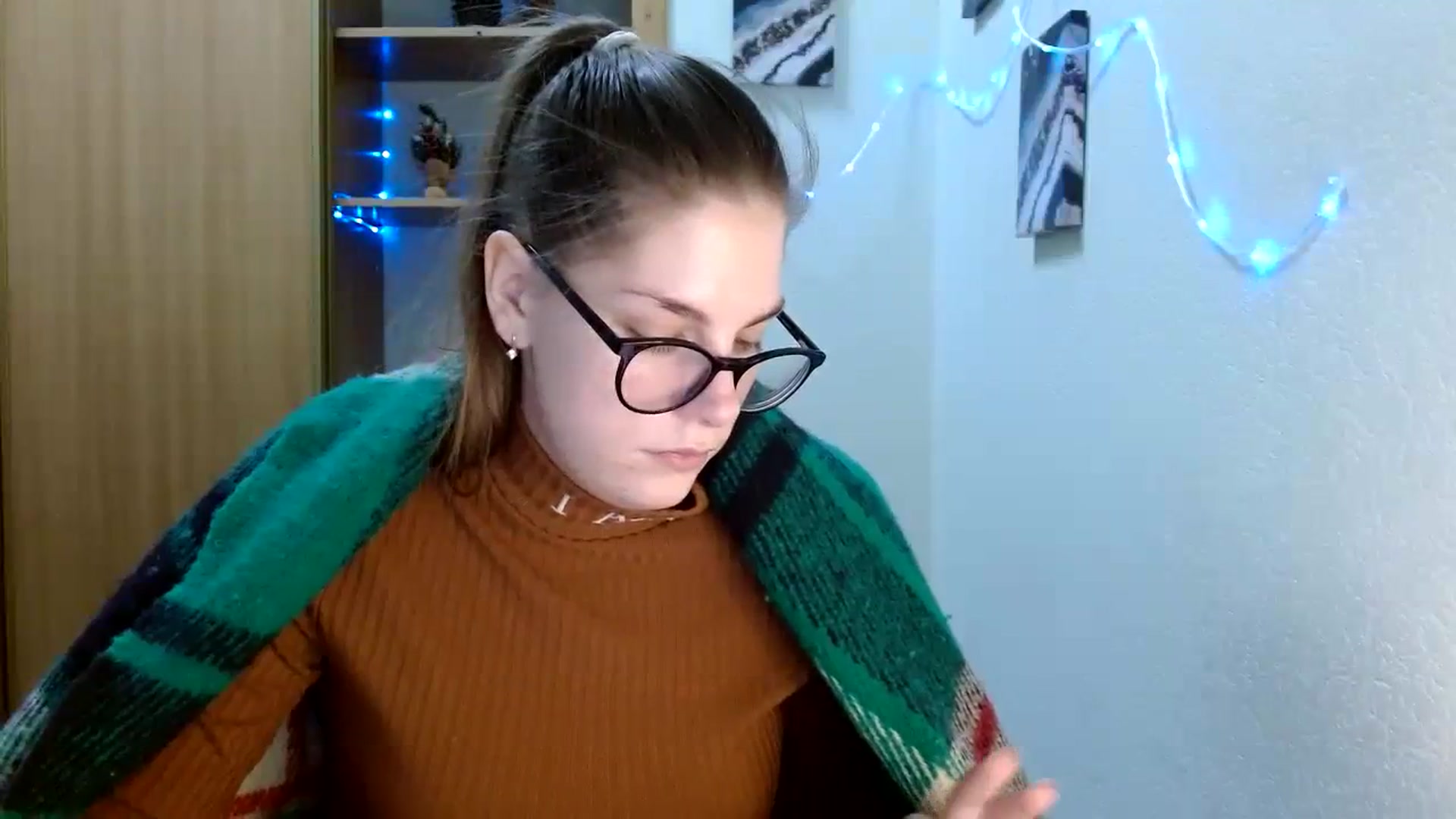 Gallery image thumbnail from Ur_Jenny's myfreecams stream on, 01/23/2024, 13:45 image 8 of 20