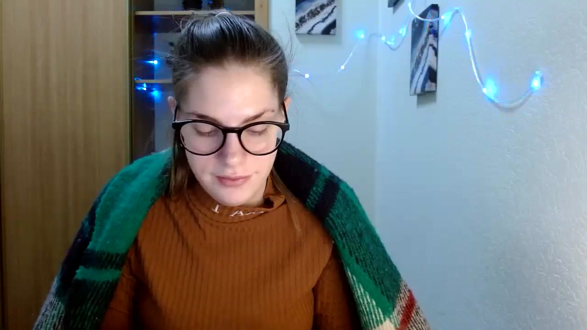 Gallery image thumbnail from Ur_Jenny's myfreecams stream on, 01/23/2024, 13:45 image 12 of 20