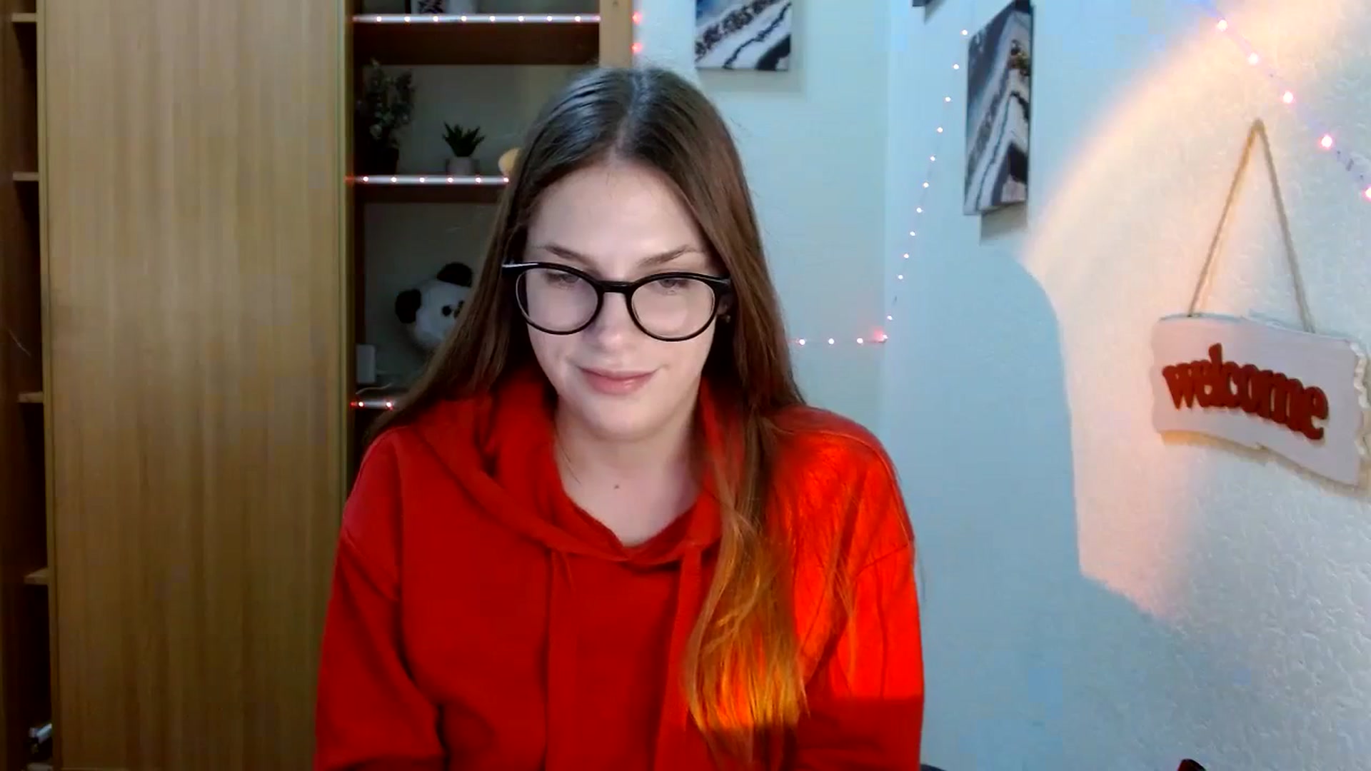 Gallery image thumbnail from Ur_Jenny's myfreecams stream on, 02/12/2024, 12:17 image 19 of 20