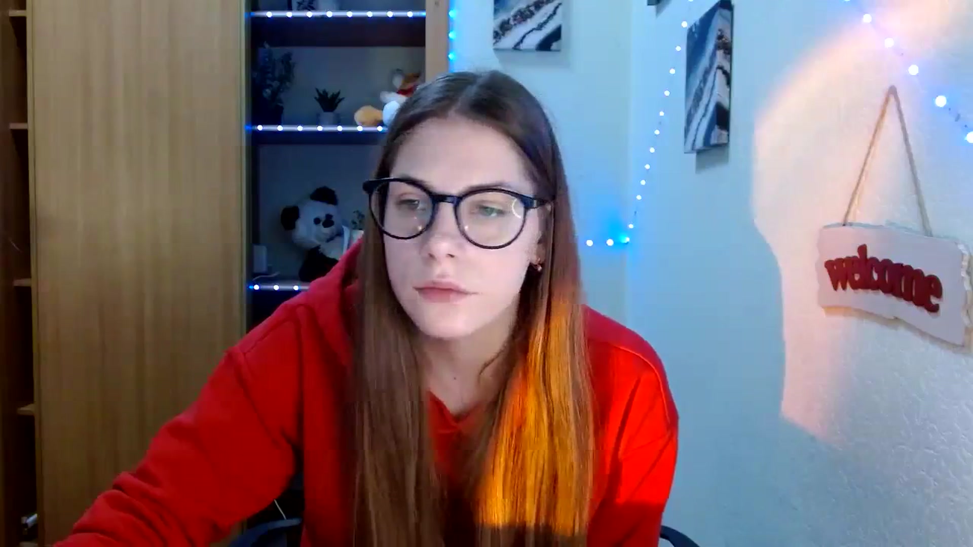 Gallery image thumbnail from Ur_Jenny's myfreecams stream on, 02/12/2024, 12:17 image 6 of 20