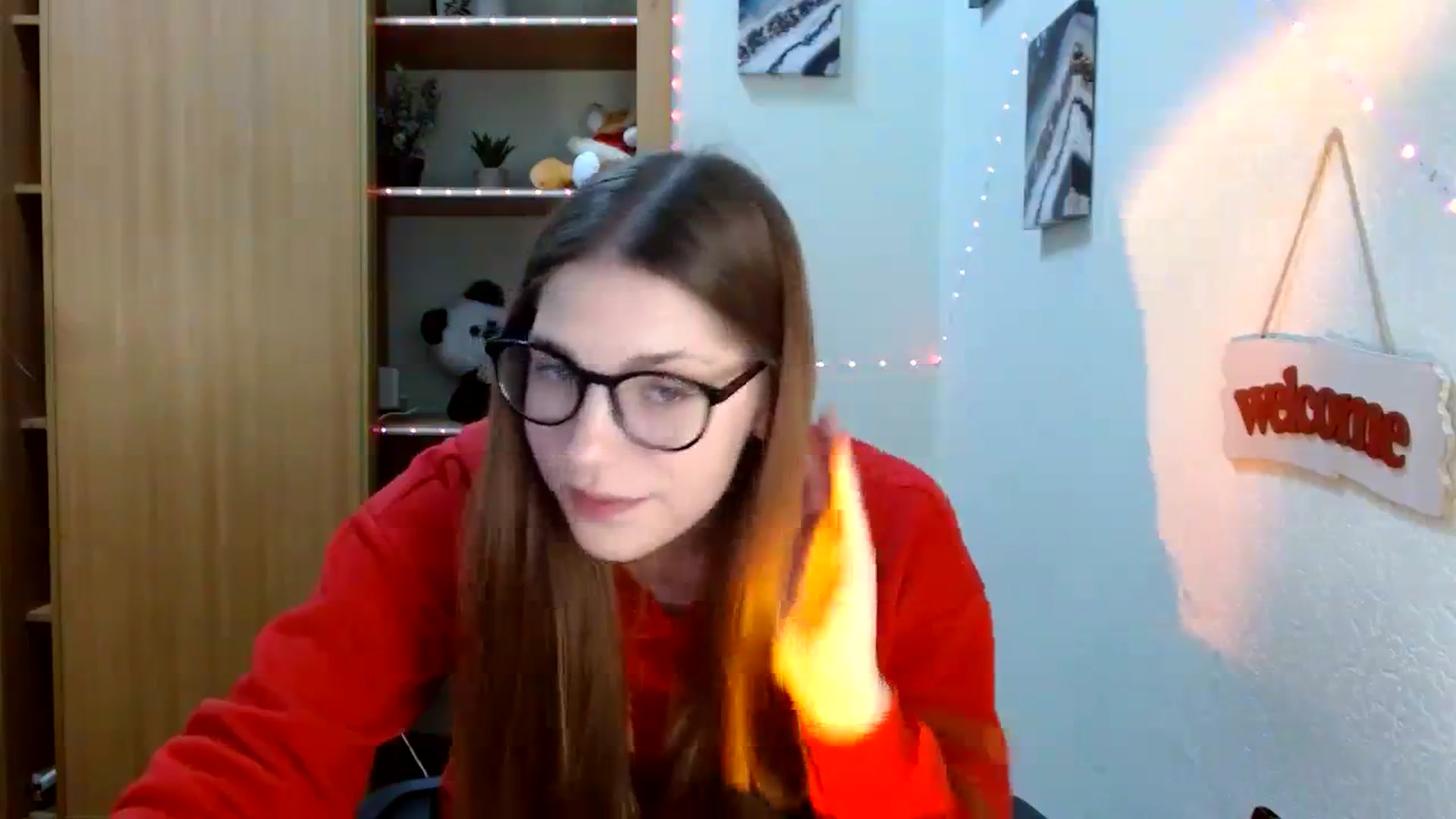 Gallery image thumbnail from Ur_Jenny's myfreecams stream on, 02/12/2024, 12:17 image 12 of 20