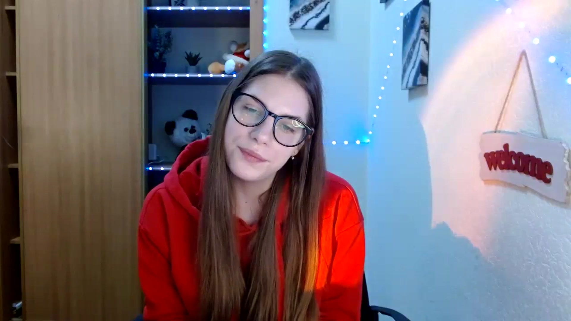 Gallery image thumbnail from Ur_Jenny's myfreecams stream on, 02/12/2024, 12:17 image 3 of 20