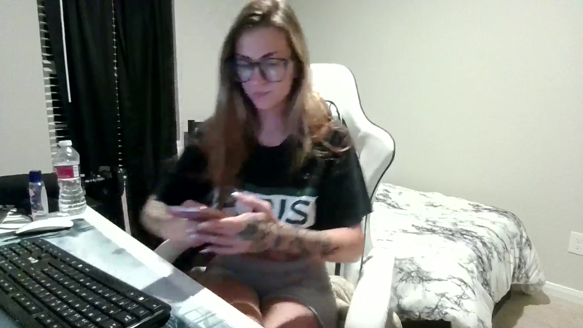 Gallery image thumbnail from Ur_SexyWomen's myfreecams stream on, 01/02/2026, 07:54 image 5 of 20
