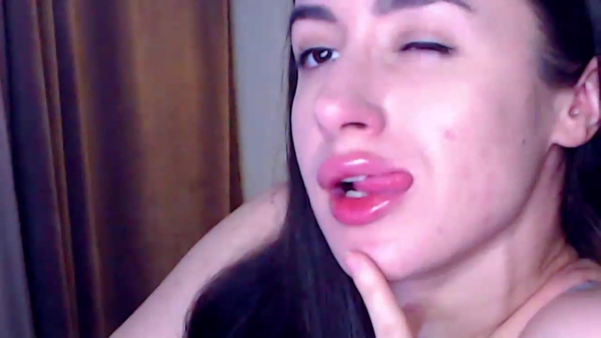 Gallery image thumbnail from Ur_Sexy_Woman's myfreecams stream on, 12/26/2022, 10:33 image 7 of 20