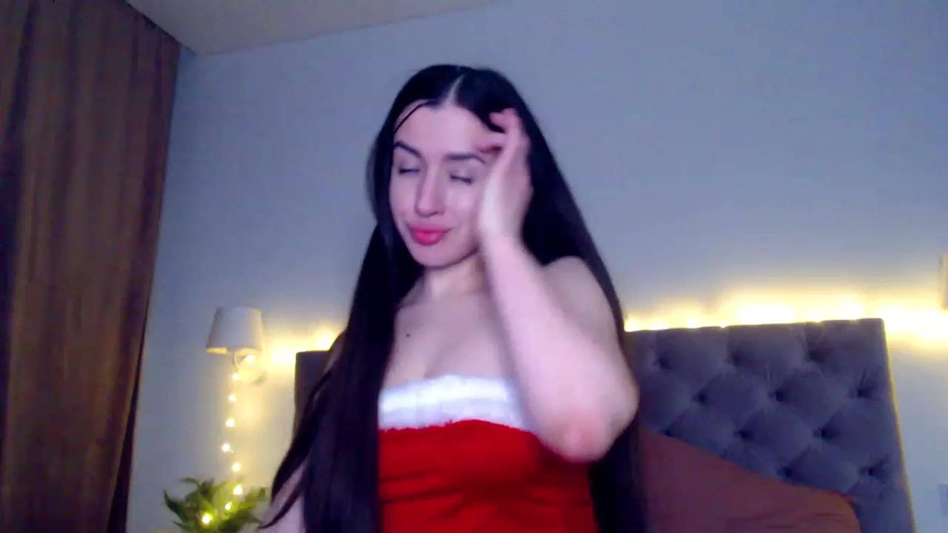 Gallery image thumbnail from Ur_Sexy_Woman's myfreecams stream on, 12/31/2022, 22:18 image 8 of 20