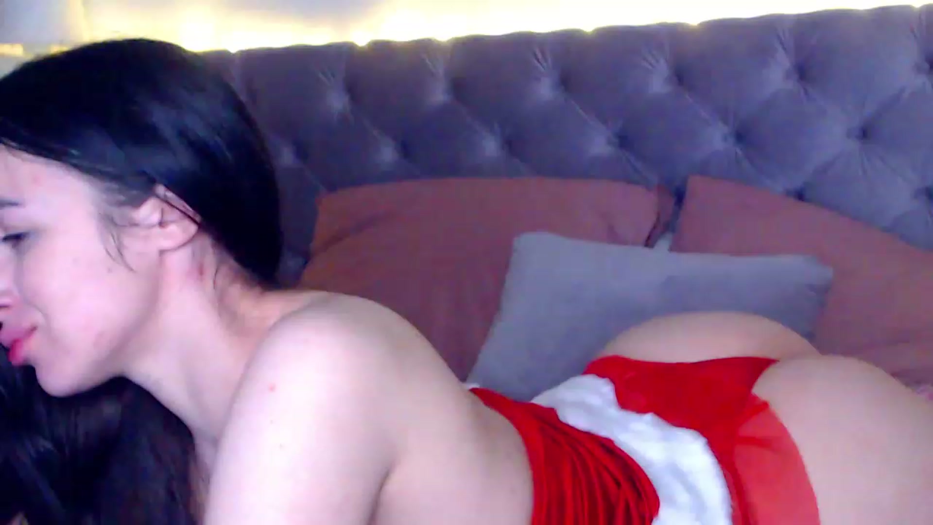 Gallery image thumbnail from Ur_Sexy_Woman's myfreecams stream on, 12/31/2022, 22:18 image 16 of 20