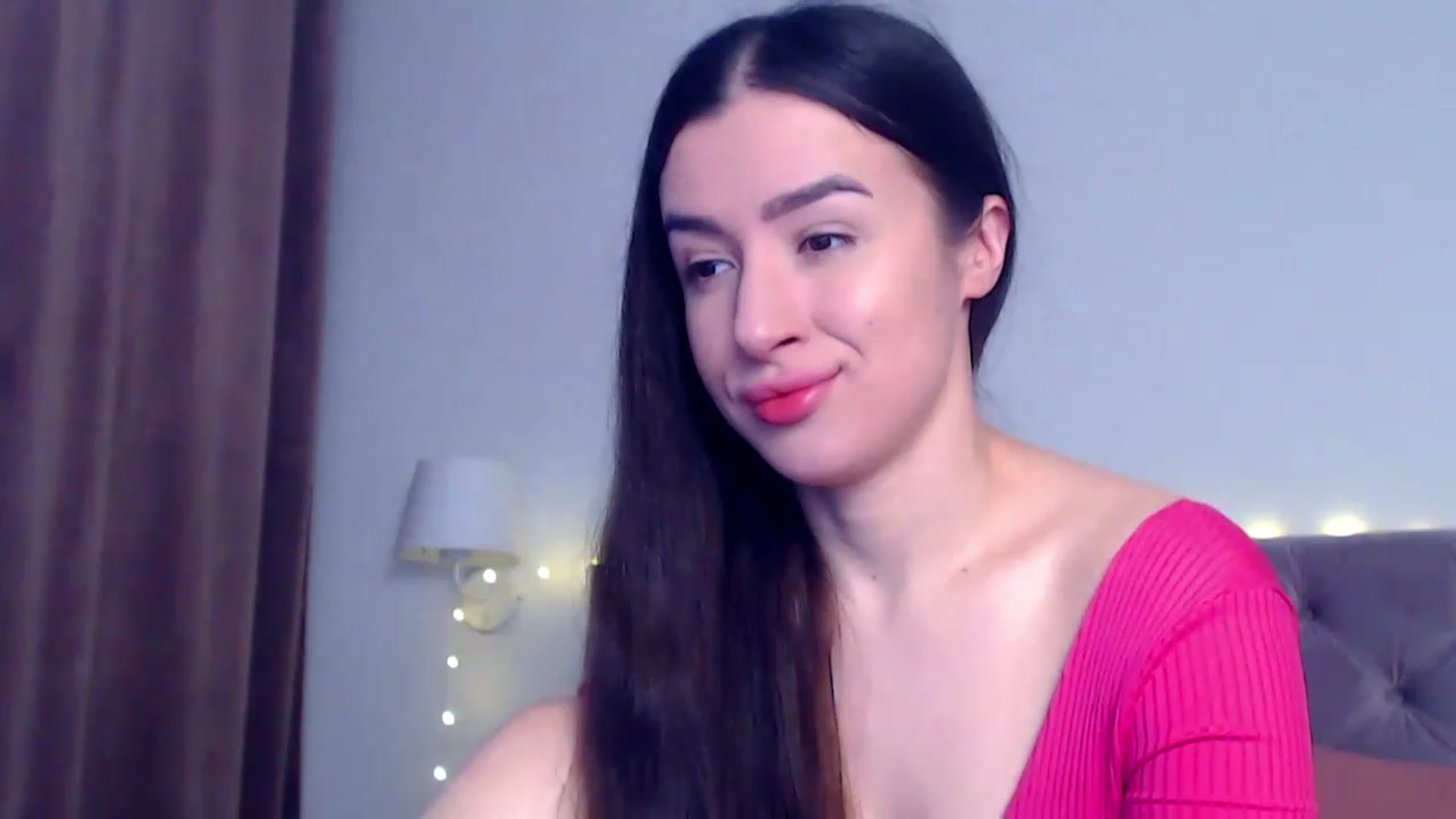 Gallery image thumbnail from Ur_Sexy_Woman's myfreecams stream on, 01/02/2023, 09:16 image 4 of 20