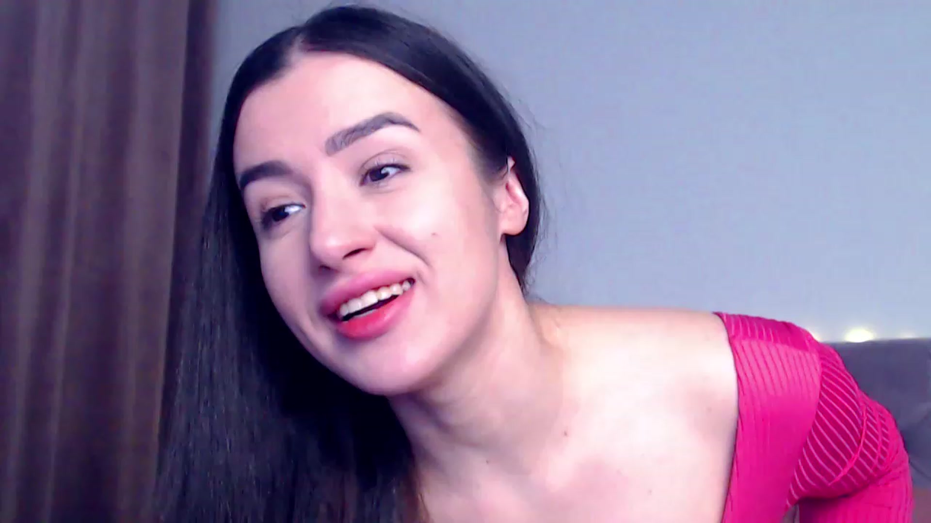 Gallery image thumbnail from Ur_Sexy_Woman's myfreecams stream on, 01/02/2023, 09:16 image 14 of 20
