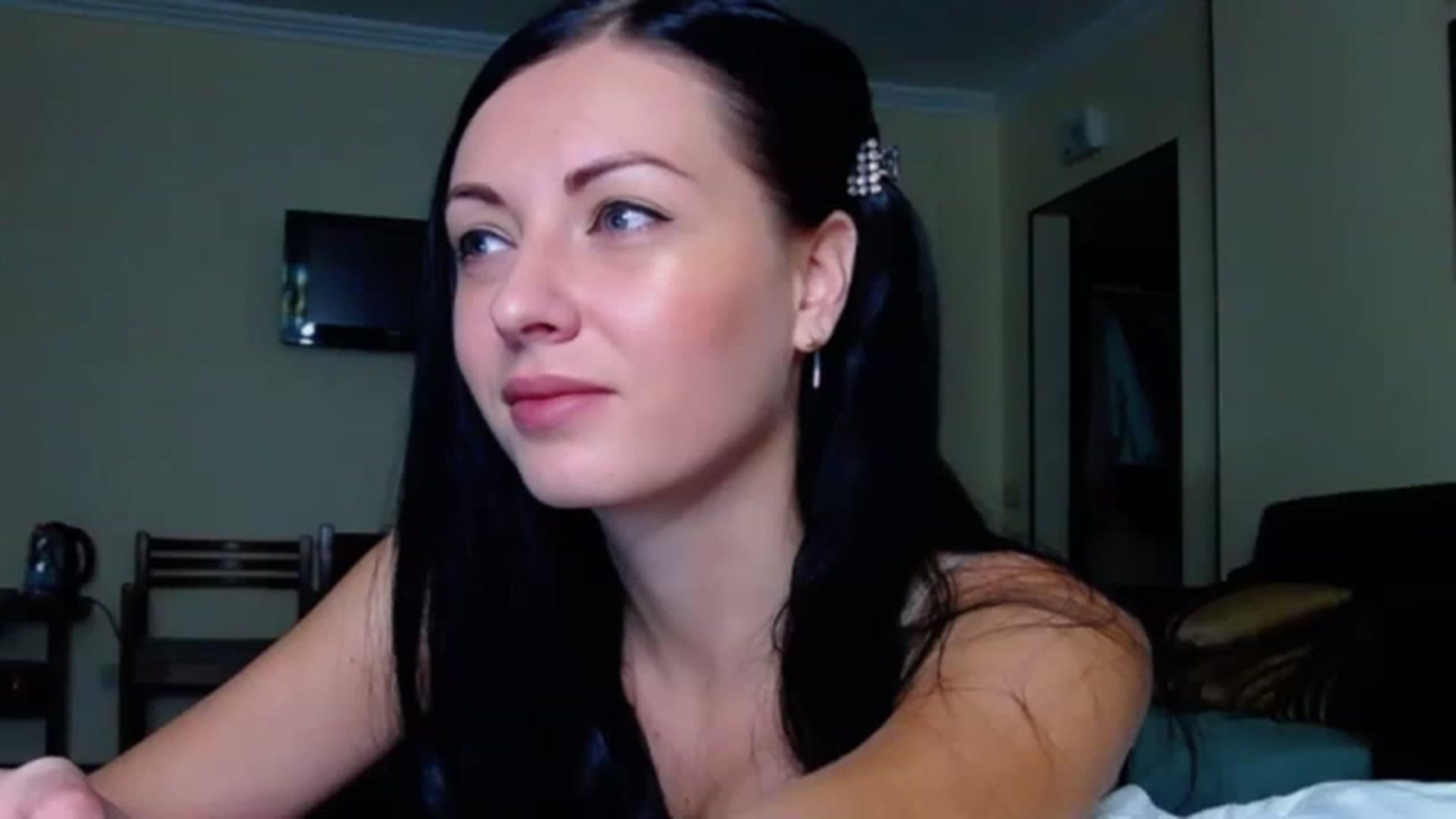 Gallery image thumbnail from Ur_kittycat's myfreecams stream on, 11/19/2022, 15:59 image 1 of 20
