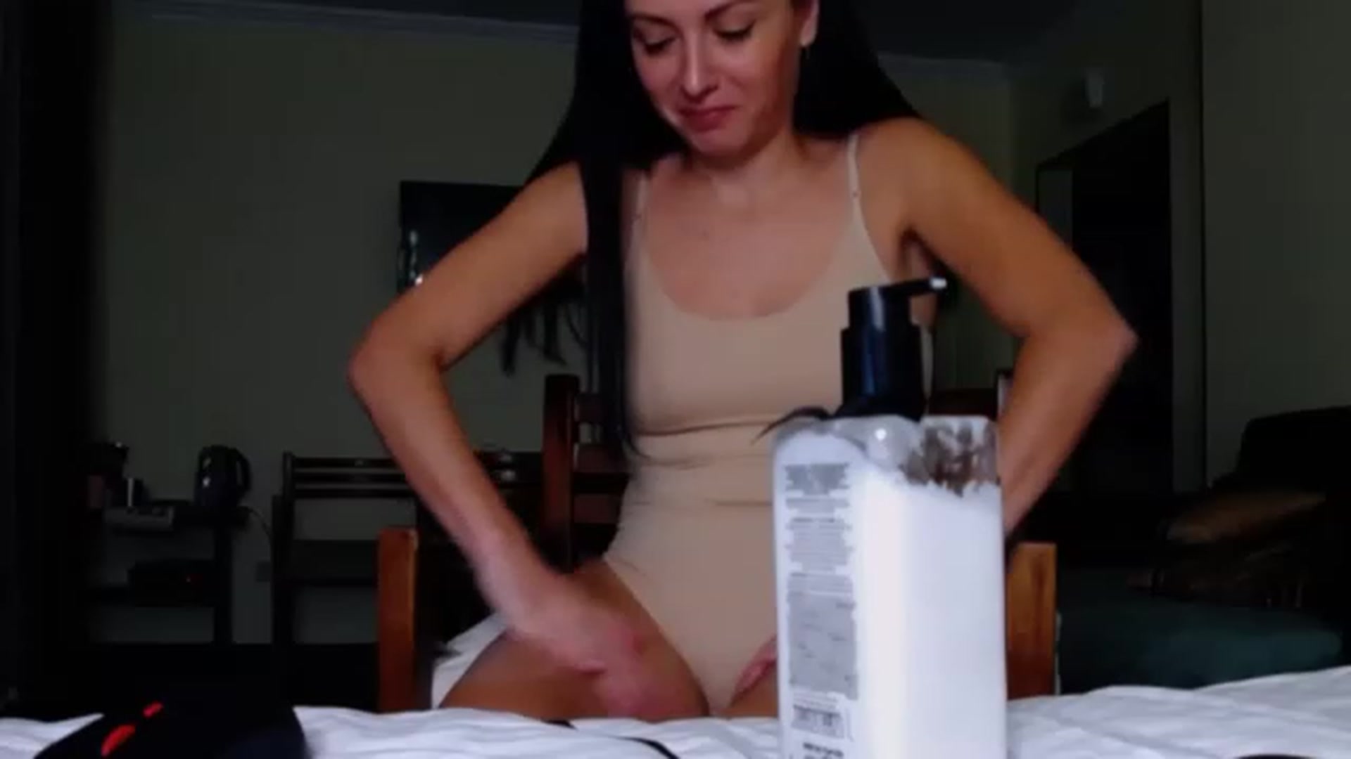 Gallery image thumbnail from Ur_kittycat's myfreecams stream on, 11/19/2022, 15:59 image 12 of 20
