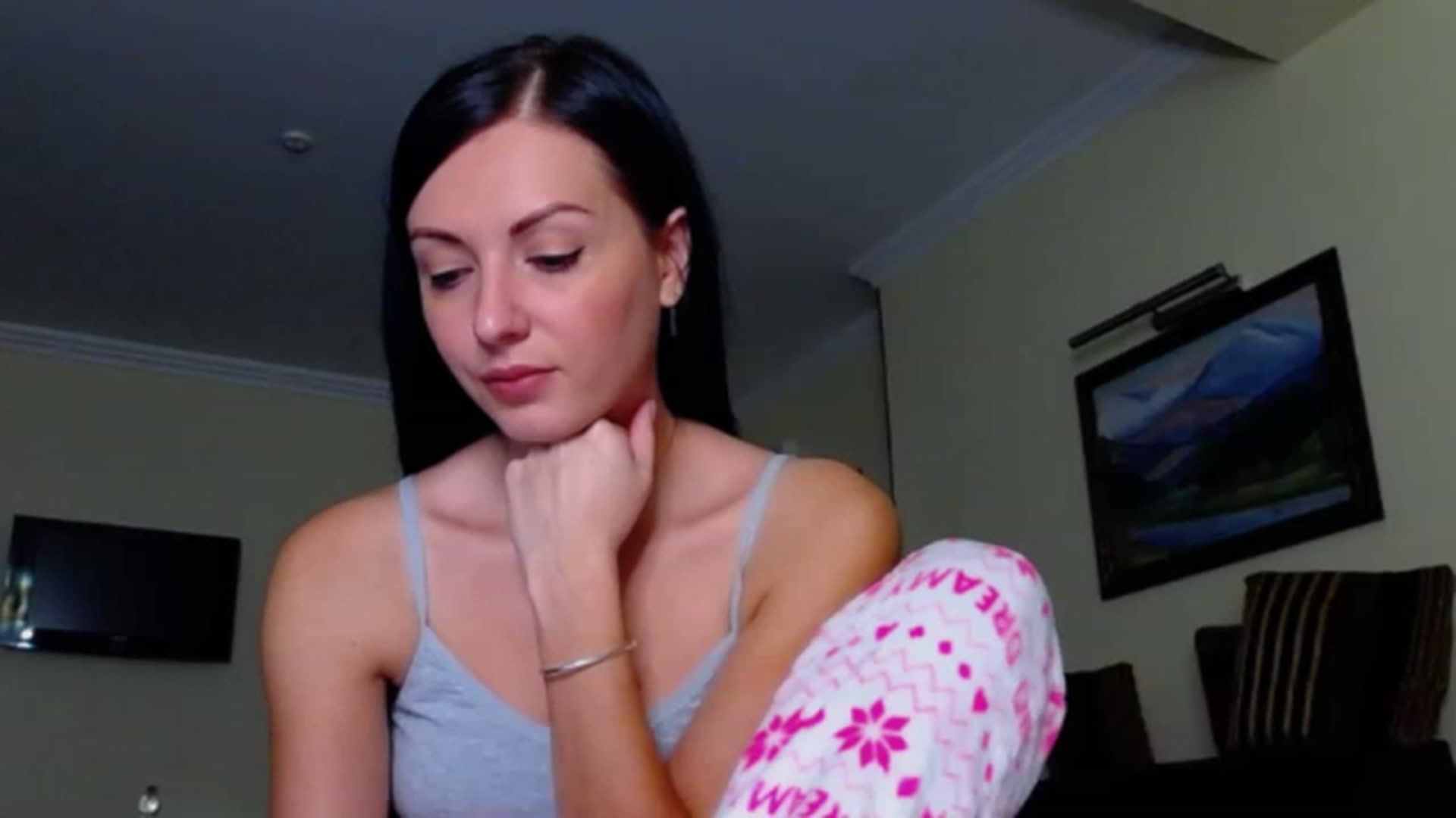 Gallery image thumbnail from Ur_kittycat's myfreecams stream on, 11/23/2022, 16:42 image 12 of 20