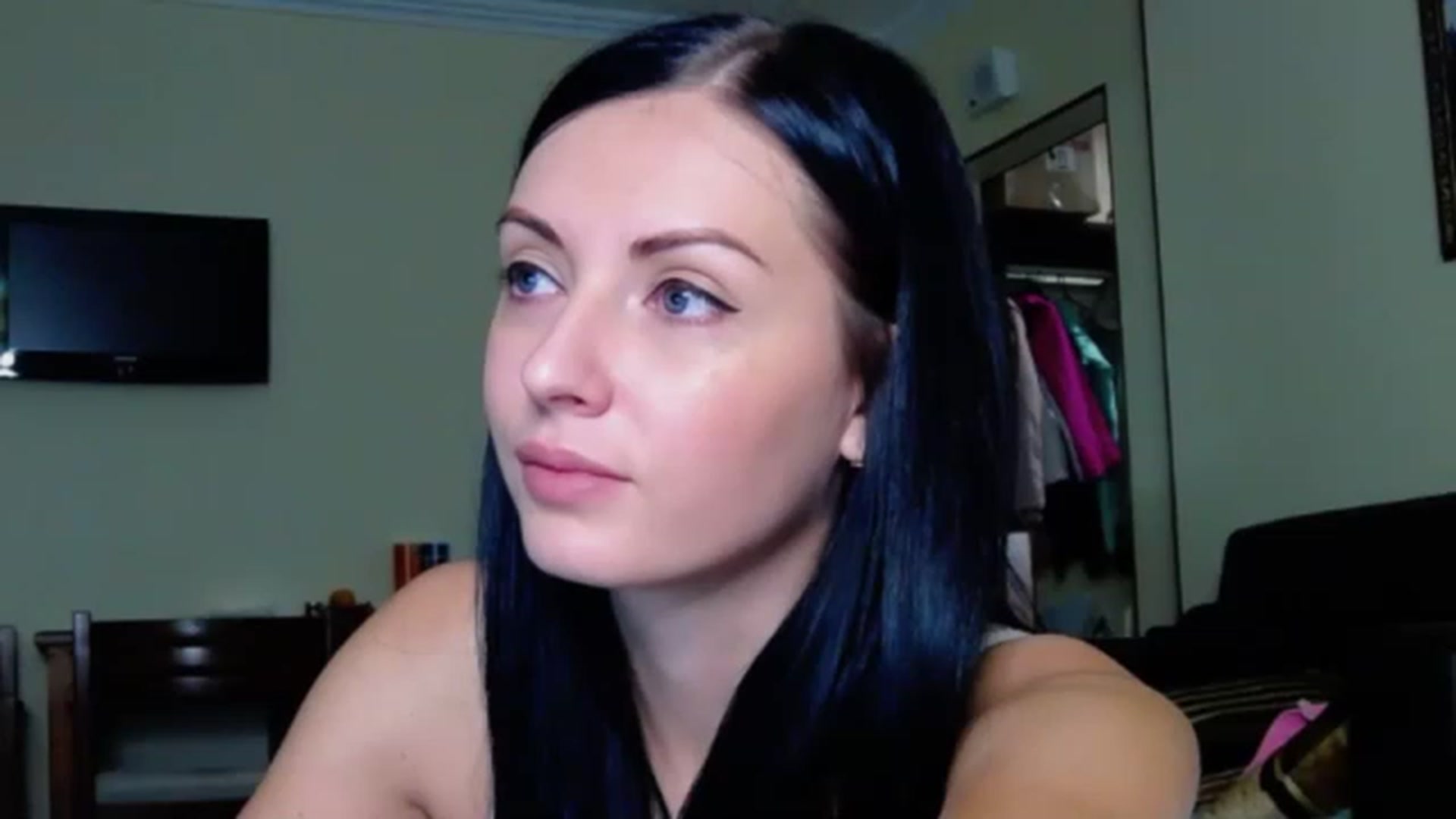 Gallery image thumbnail from Ur_kittycat's myfreecams stream on, 11/26/2022, 17:10 image 6 of 20