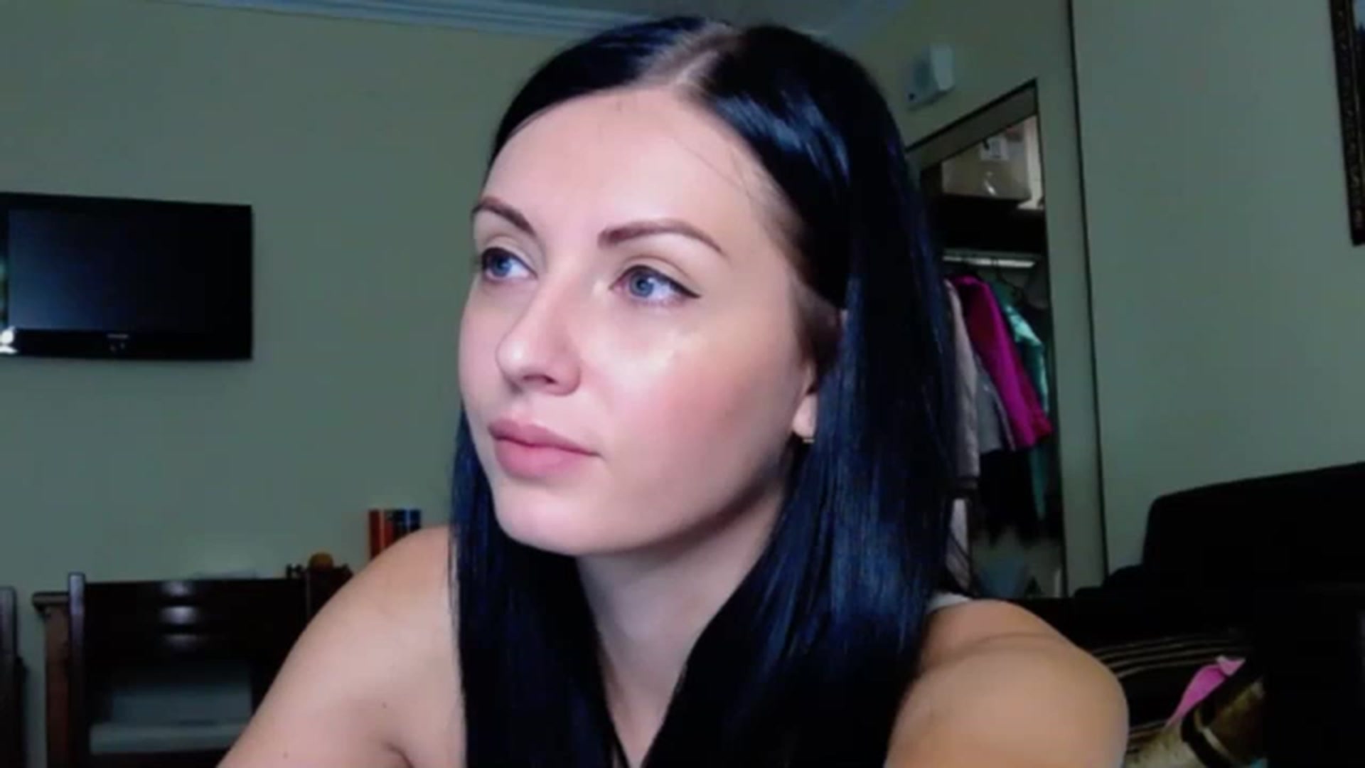 Gallery image thumbnail from Ur_kittycat's myfreecams stream on, 11/26/2022, 17:10 image 7 of 20