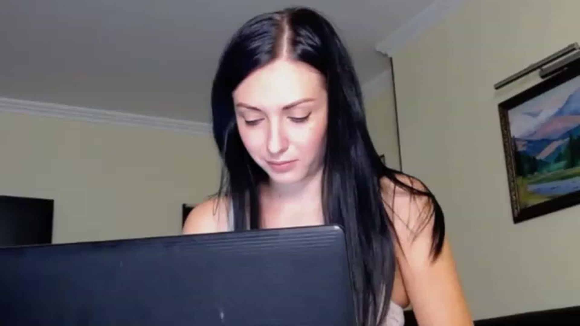 Gallery image thumbnail from Ur_kittycat's myfreecams stream on, 11/26/2022, 17:30 image 16 of 20