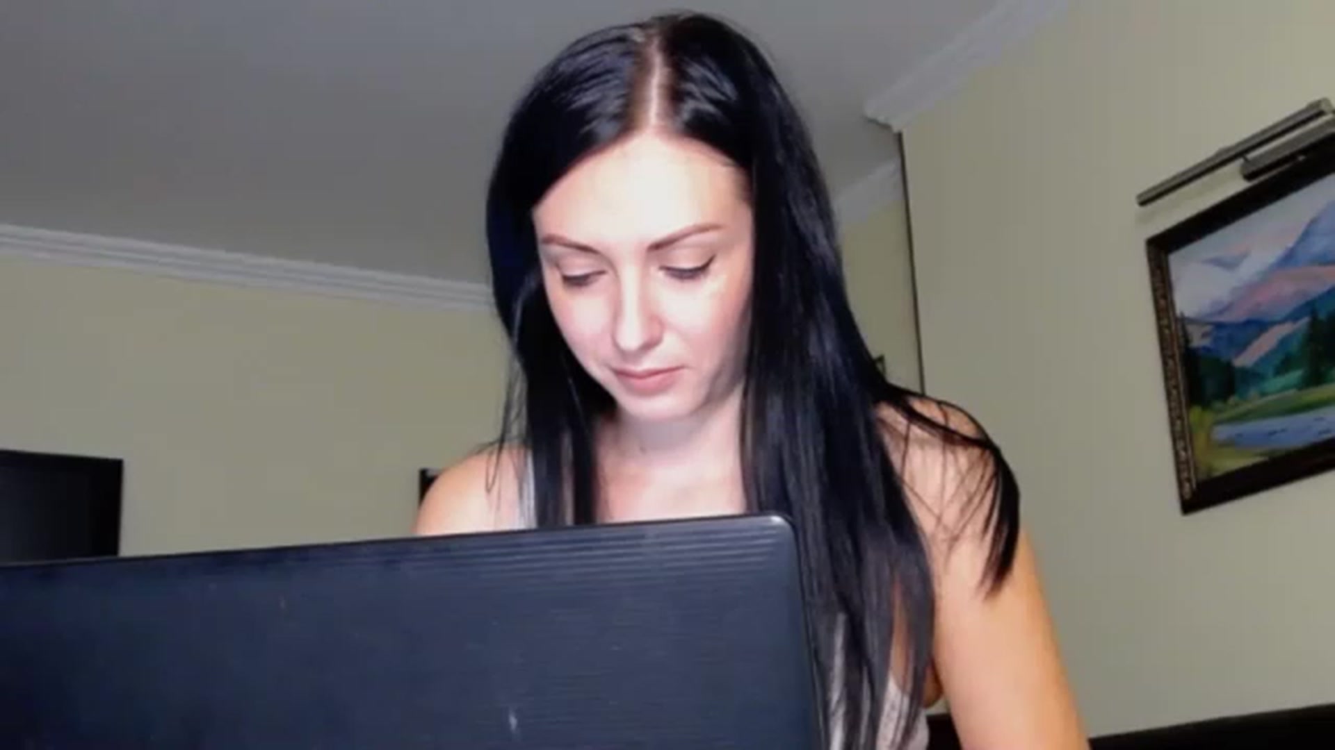 Gallery image thumbnail from Ur_kittycat's myfreecams stream on, 11/26/2022, 17:30 image 15 of 20