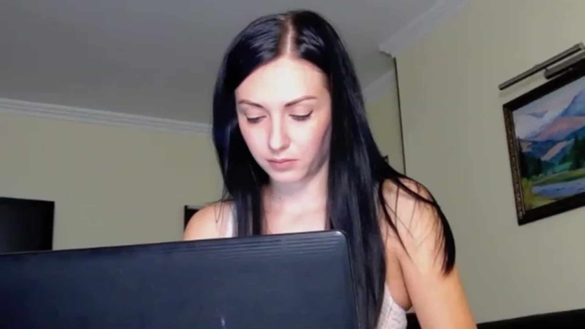 Gallery image thumbnail from Ur_kittycat's myfreecams stream on, 11/26/2022, 17:30 image 17 of 20