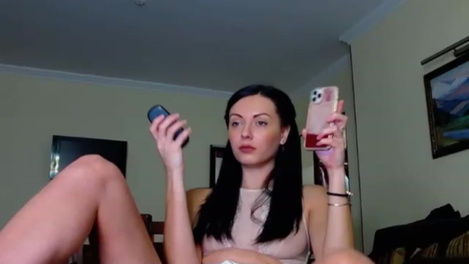 Gallery image thumbnail from Ur_kittycat's myfreecams stream on, 12/07/2022, 16:10 image 3 of 20