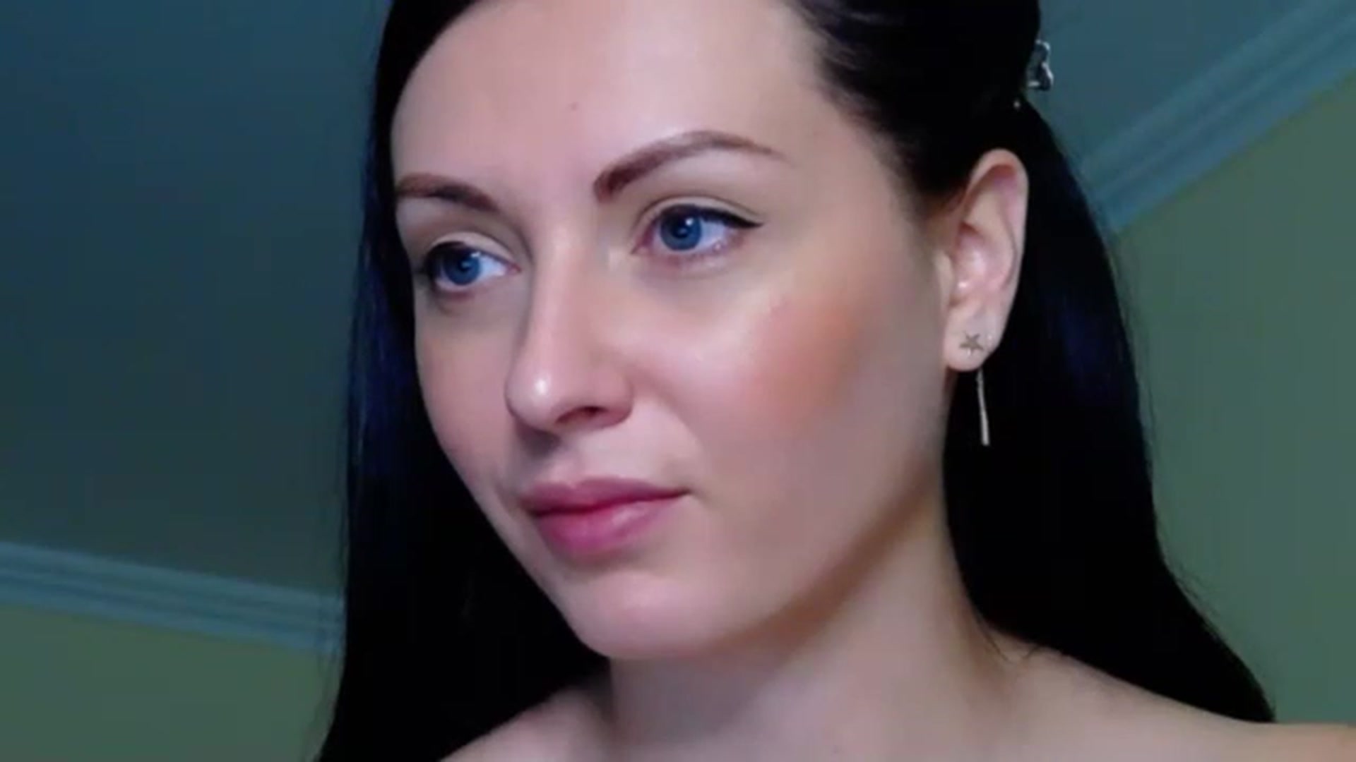Gallery image thumbnail from Ur_kittycat's myfreecams stream on, 12/08/2022, 17:48 image 20 of 20