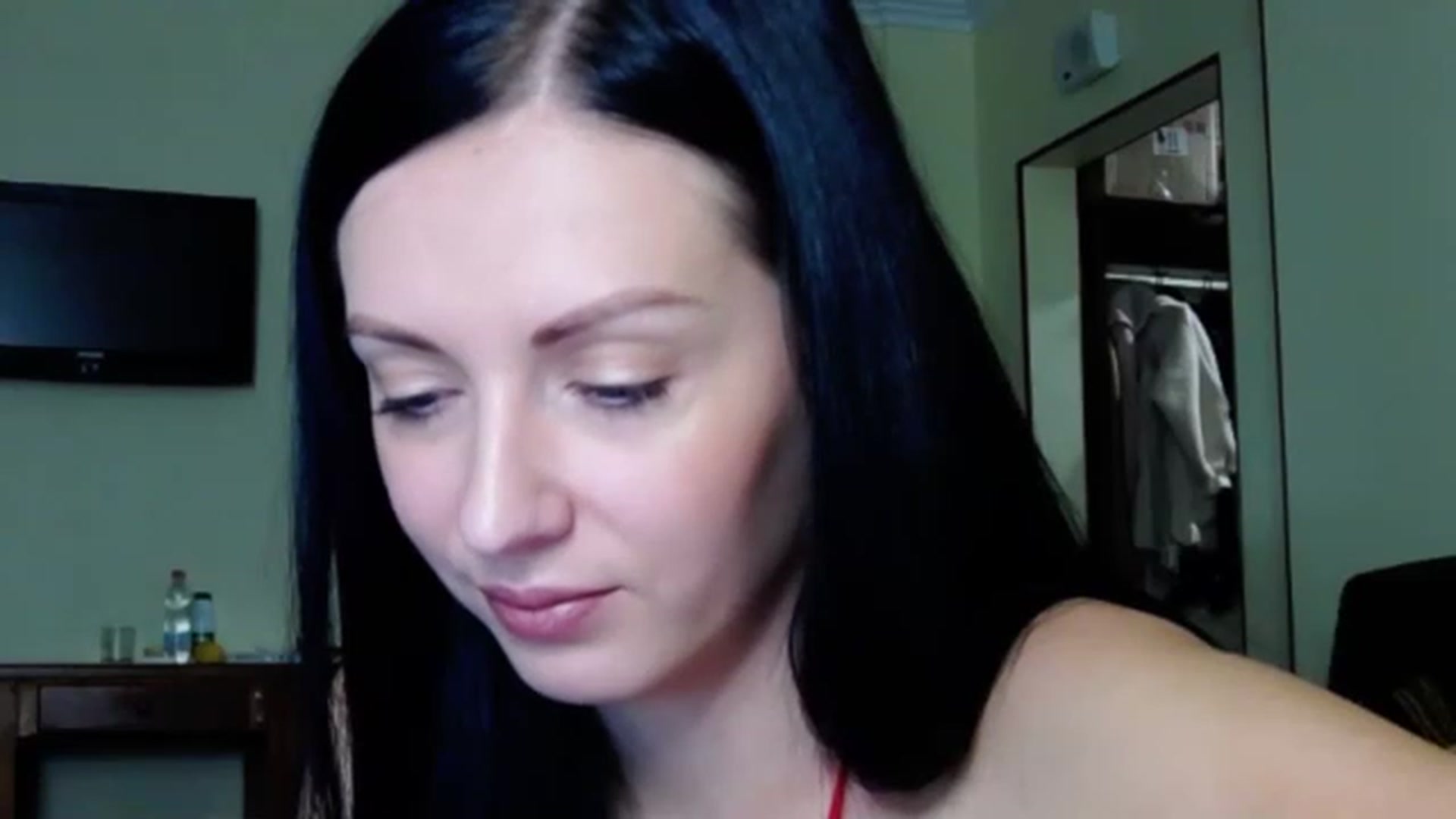 Gallery image thumbnail from Ur_kittycat's myfreecams stream on, 01/05/2023, 16:31 image 4 of 20